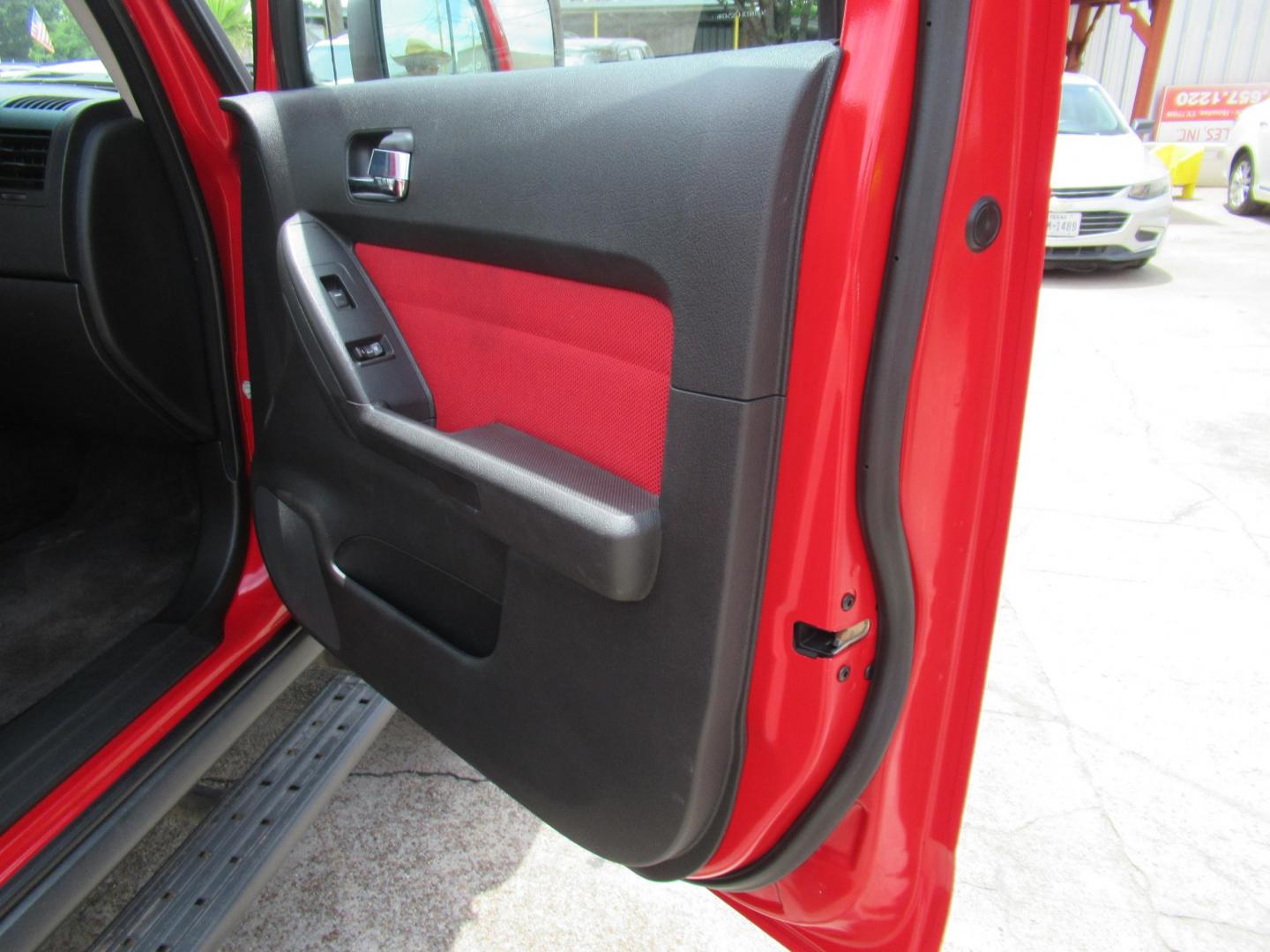 2007 Red /Black Hummer H3 Adventure (5GTDN13E478) with an 3.7L L5 DOHC 20V engine, Manual transmission, located at 1511 North Shepherd Dr., Houston, TX, 77008, (281) 657-1221, 29.798361, -95.412560 - 2007 HUMMER H3 H3X VIN: 5GTDN13E478254346 5 G T D N 1 3 E 4 7 8 2 5 4 3 4 6 4 DOOR WAGON/SPORT UTILITY 3.7L I5 F DOHC GASOLINE ALL WHEEL DRIVE - Photo#13