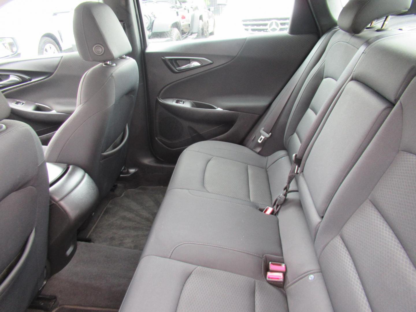 2016 Silver /Black Chevrolet Malibu LS (1G1ZB5ST0GF) with an 1.5L L4 DOHC 16V engine, 6A transmission, located at 1511 North Shepherd Dr., Houston, TX, 77008, (281) 657-1221, 29.798361, -95.412560 - 2016 CHEVROLET MALIBU LS VIN: 1G1ZB5ST0GF347074 1 G 1 Z B 5 S T 0 G F 3 4 7 0 7 4 SEDAN 4 DR 1.5L I4 F DOHC 16V GASOLINE FRONT WHEEL DRIVE - Photo#7
