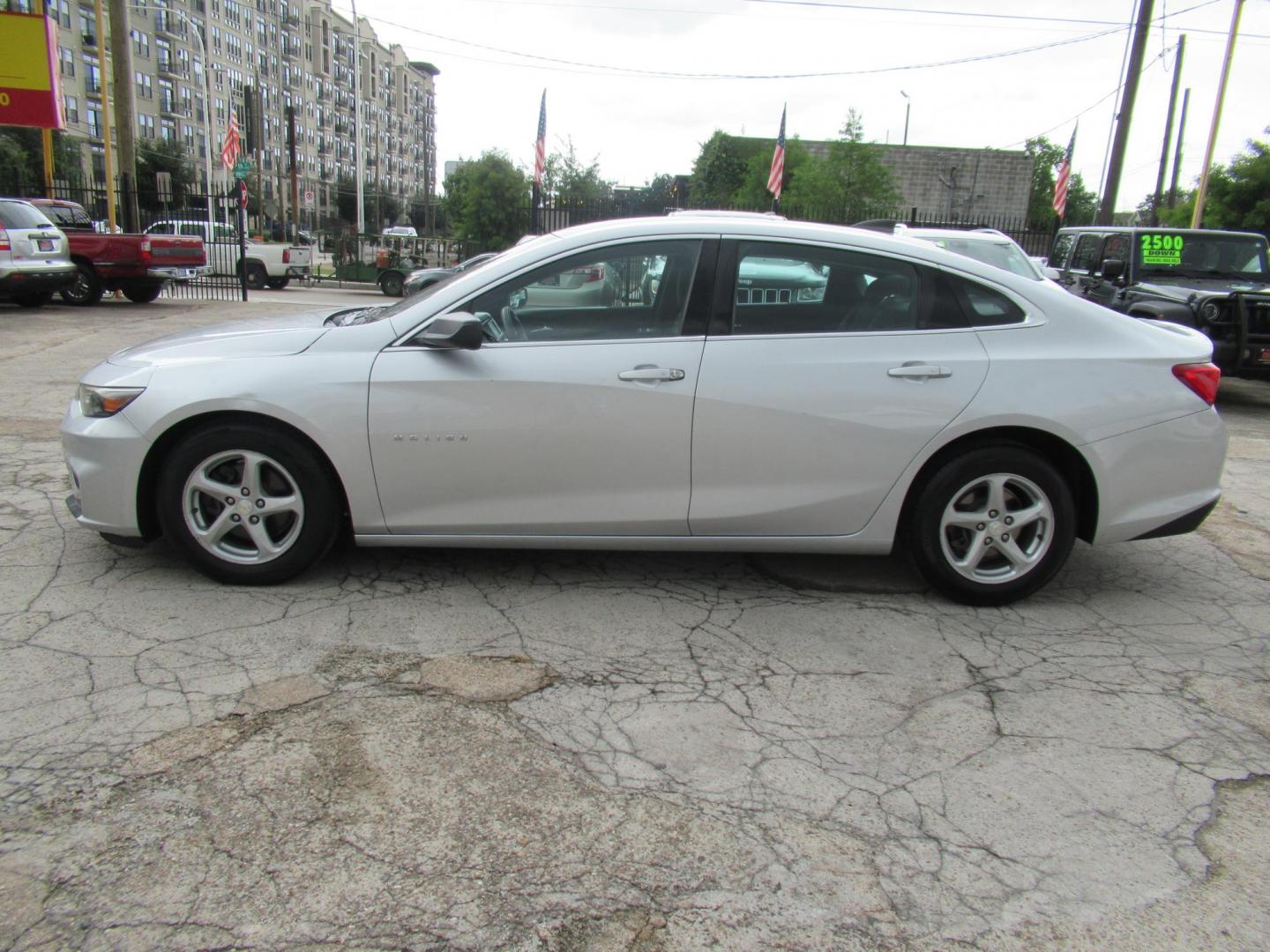 2016 Silver /Black Chevrolet Malibu LS (1G1ZB5ST0GF) with an 1.5L L4 DOHC 16V engine, 6A transmission, located at 1511 North Shepherd Dr., Houston, TX, 77008, (281) 657-1221, 29.798361, -95.412560 - 2016 CHEVROLET MALIBU LS VIN: 1G1ZB5ST0GF347074 1 G 1 Z B 5 S T 0 G F 3 4 7 0 7 4 SEDAN 4 DR 1.5L I4 F DOHC 16V GASOLINE FRONT WHEEL DRIVE - Photo#18