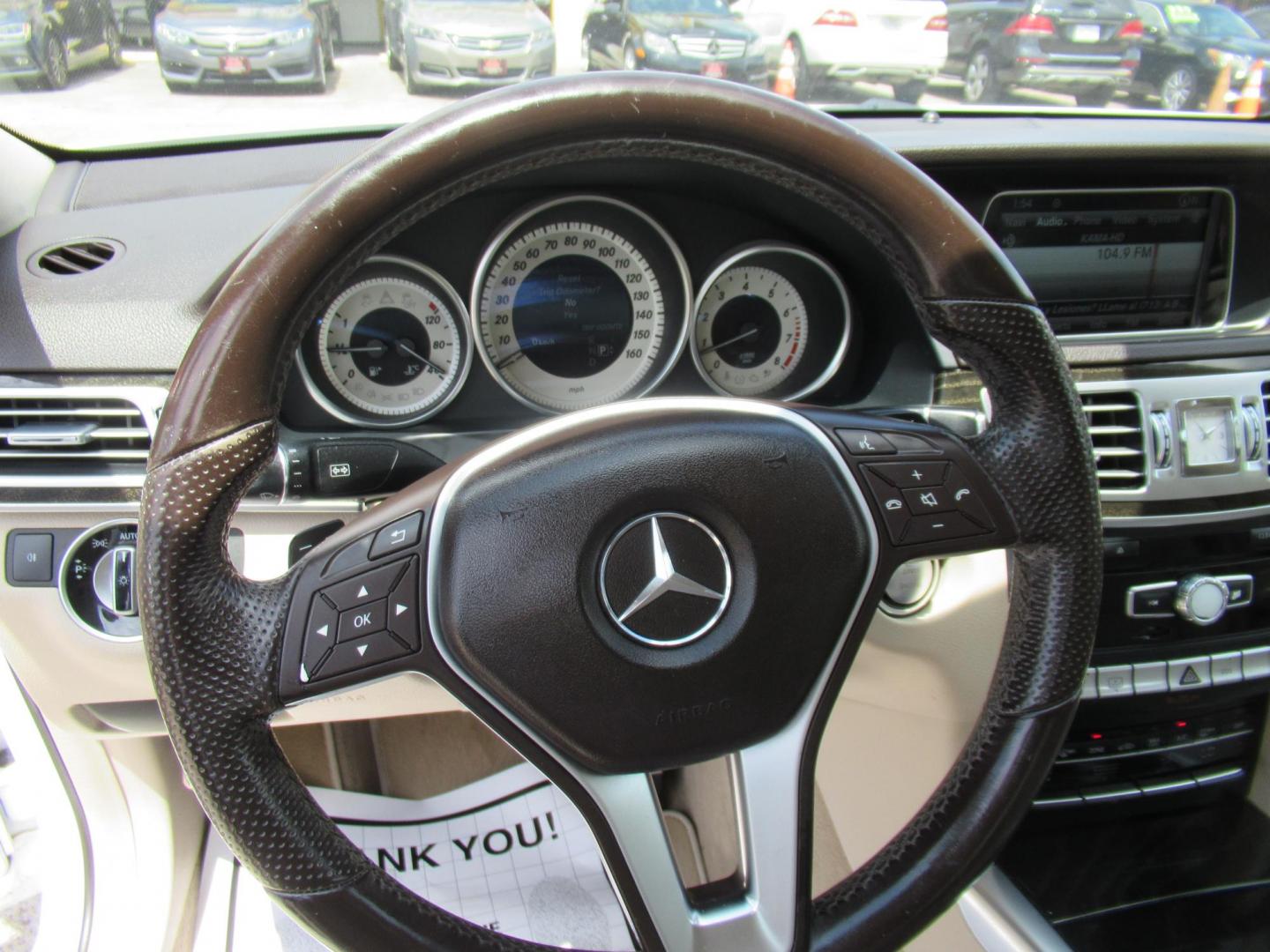 2015 White /Tan Mercedes-Benz E-Class E350 Sport Sedan (WDDHF5KBXFB) with an 3.5L V6 DOHC 24V engine, Automatic transmission, located at 1511 North Shepherd Dr., Houston, TX, 77008, (281) 657-1221, 29.798361, -95.412560 - 2015 MERCEDES-BENZ E-CLASS E 350 VIN: WDDHF5KBXFB117102 W D D H F 5 K B X F B 1 1 7 1 0 2 SEDAN 4 DR 3.5L V6 F DOHC 24V GASOLINE REAR WHEEL DRIVE - Photo#2