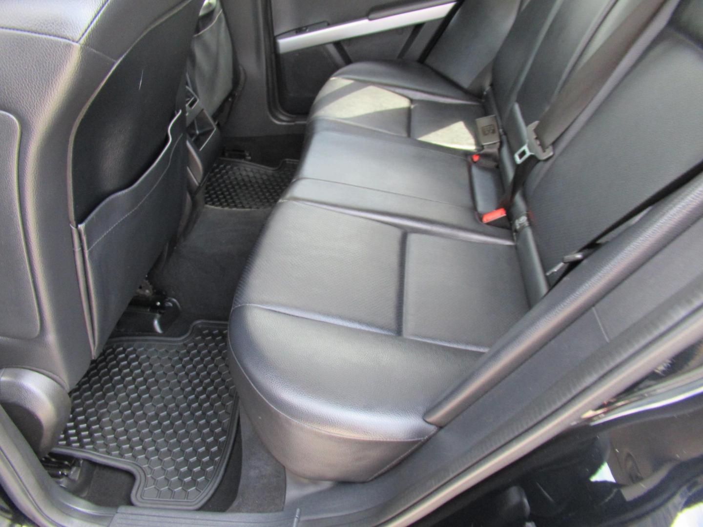 2012 Black /Black Mercedes-Benz GLK-Class GLK350 4MATIC (WDCGG8HB0CF) with an 3.5L V6 DOHC 24V engine, Automatic transmission, located at 1511 North Shepherd Dr., Houston, TX, 77008, (281) 657-1221, 29.798361, -95.412560 - 2012 MERCEDES-BENZ GLK 350 4MATIC VIN: WDCGG8HB0CF887299 W D C G G 8 H B 0 C F 8 8 7 2 9 9 4 DOOR WAGON/SPORT UTILITY 3.5L V6 F DOHC 24V GASOLINE ALL WHEEL DRIVE - Photo#6