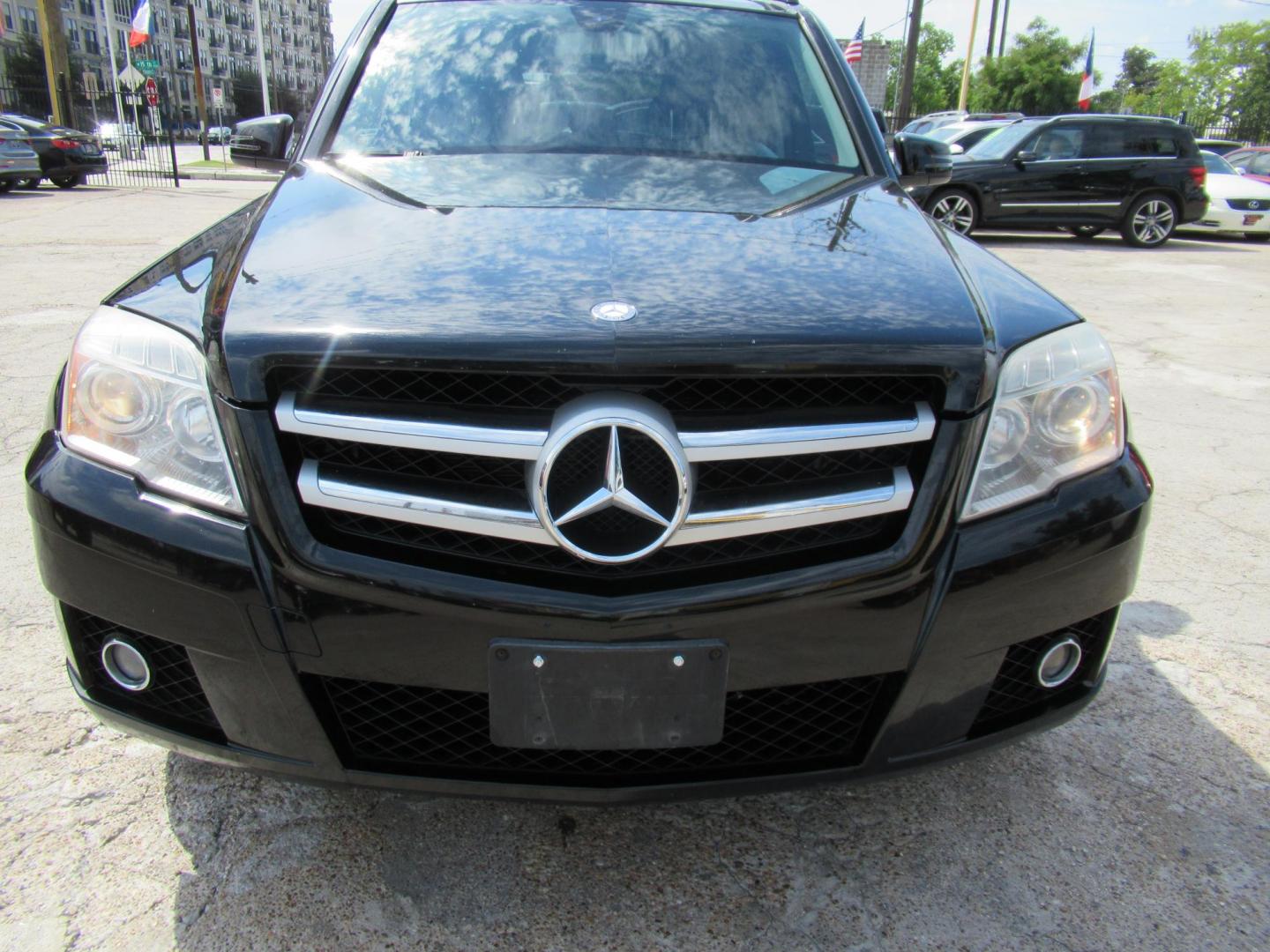 2012 Black /Black Mercedes-Benz GLK-Class GLK350 4MATIC (WDCGG8HB0CF) with an 3.5L V6 DOHC 24V engine, Automatic transmission, located at 1511 North Shepherd Dr., Houston, TX, 77008, (281) 657-1221, 29.798361, -95.412560 - 2012 MERCEDES-BENZ GLK 350 4MATIC VIN: WDCGG8HB0CF887299 W D C G G 8 H B 0 C F 8 8 7 2 9 9 4 DOOR WAGON/SPORT UTILITY 3.5L V6 F DOHC 24V GASOLINE ALL WHEEL DRIVE - Photo#16