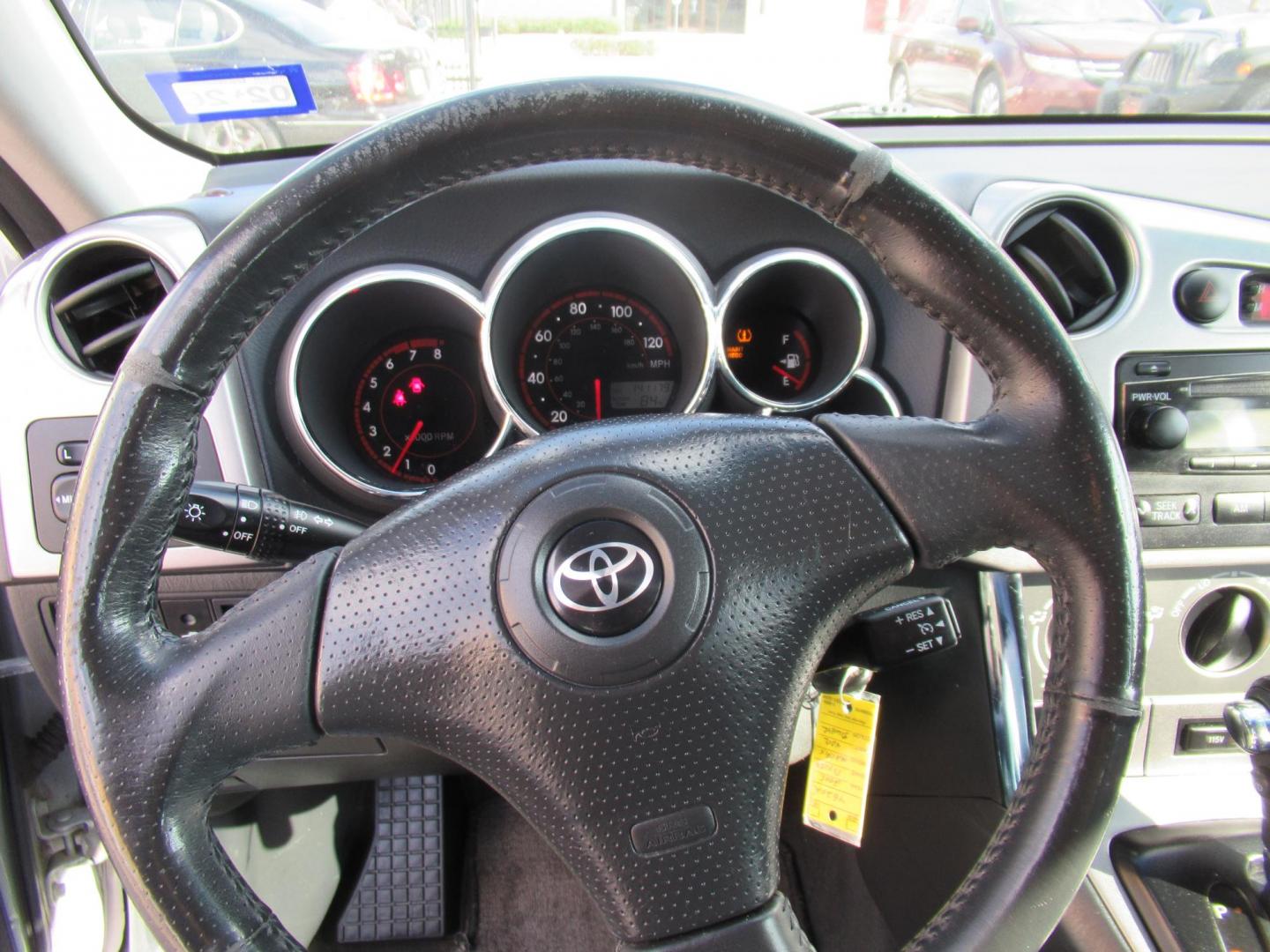 2005 Silver /Black Toyota Matrix 4WD (2T1LR32E25C) with an 1.8L L4 DOHC 16V engine, 4-Speed Automatic Overdrive transmission, located at 1511 North Shepherd Dr., Houston, TX, 77008, (281) 657-1221, 29.798361, -95.412560 - 2005 TOYOTA MATRIX XR VIN: 2T1LR32E25C457693 2 T 1 L R 3 2 E 2 5 C 4 5 7 6 9 3 HATCHBACK 4 DR 1.8L I4 F DOHC 16V GASOLINE ALL WHEEL DRIVE- Photo#13
