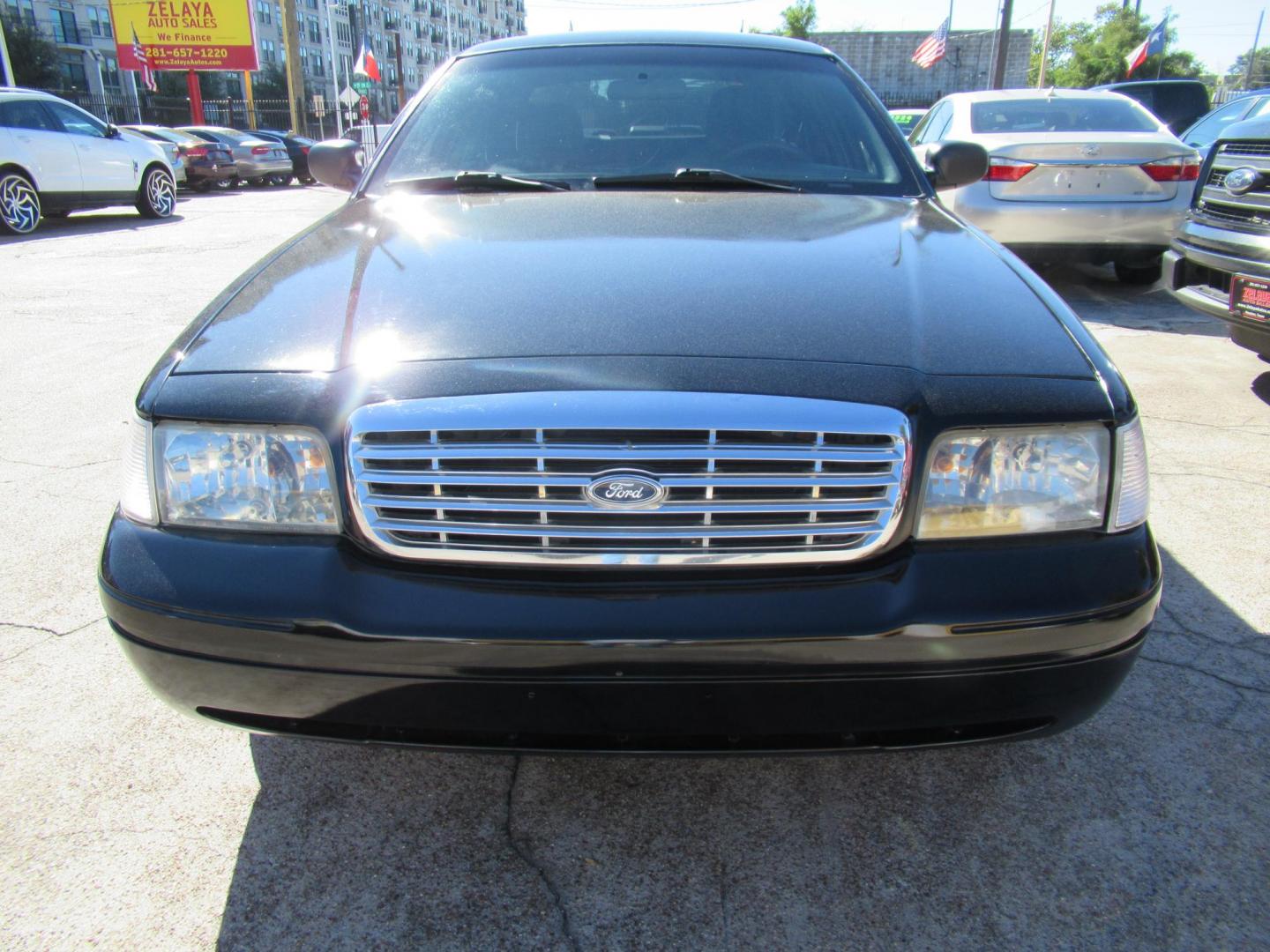 2007 Black /Black Ford Crown Victoria LX (2FAFP74V97X) with an 4.6L V8 SOHC 16V FFV engine, 4-Speed Automatic Overdrive transmission, located at 1511 North Shepherd Dr., Houston, TX, 77008, (281) 657-1221, 29.798361, -95.412560 - 2007 FORD CROWN VICTORIA LX VIN: 2FAFP74V97X111216 2 F A F P 7 4 V 9 7 X 1 1 1 2 1 6 SEDAN 4 DR 4.6L V8 F SOHC FLEX FUEL VERY CLEAN WELL MAINTAINED LOW LOW MILES RUNS GREAT REAR WHEEL DRIVE READY TO DRIVE - Photo#23