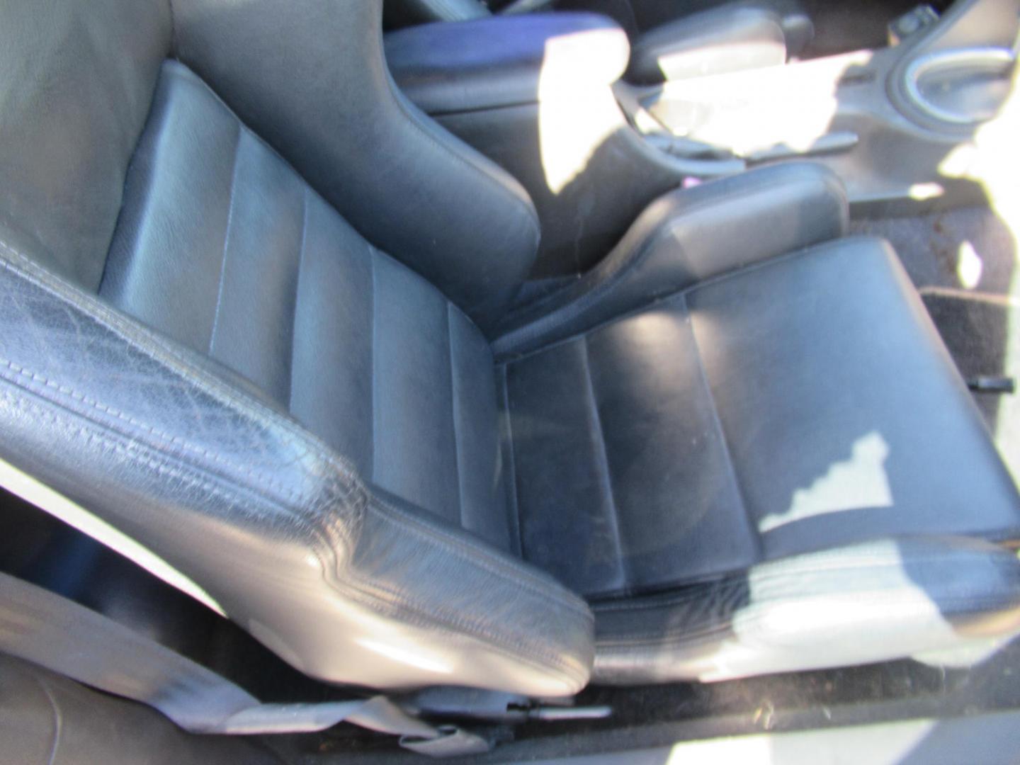 2001 Silver /Black Ford Mustang Bullitt GT (1FAFP42X31F) with an 4.6L V8 SOHC 16V engine, Automatic transmission, located at 1511 North Shepherd Dr., Houston, TX, 77008, (281) 657-1221, 29.798361, -95.412560 - 2001 FORD MUSTANG GT VIN: 1FAFP42X31F216064 1 F A F P 4 2 X 3 1 F 2 1 6 0 6 4 COUPE 4.6L V8 F SOHC 16V GASOLINE REAR WHEEL DRIVE - Photo#10