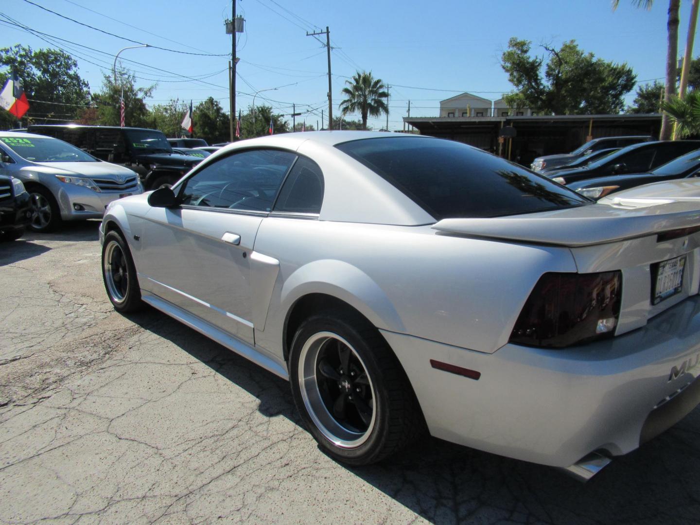 2001 Silver /Black Ford Mustang Bullitt GT (1FAFP42X31F) with an 4.6L V8 SOHC 16V engine, Automatic transmission, located at 1511 North Shepherd Dr., Houston, TX, 77008, (281) 657-1221, 29.798361, -95.412560 - 2001 FORD MUSTANG GT VIN: 1FAFP42X31F216064 1 F A F P 4 2 X 3 1 F 2 1 6 0 6 4 COUPE 4.6L V8 F SOHC 16V GASOLINE REAR WHEEL DRIVE - Photo#23