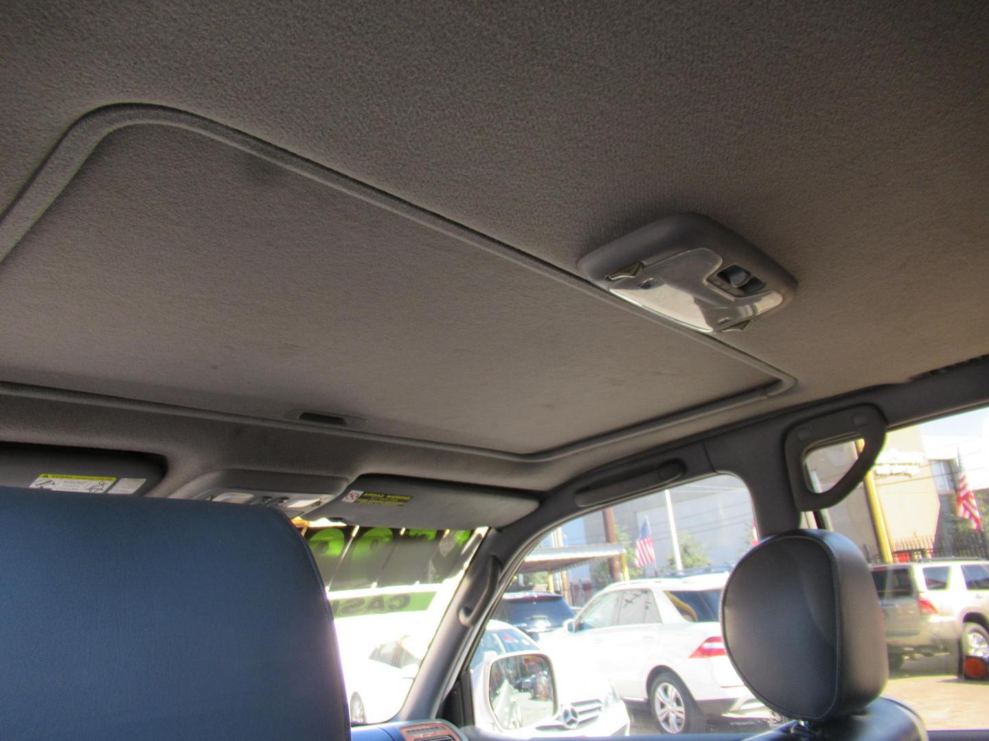 2001 Toyota Land Cruiser 4WD (JTEHT05J112) with an 4.7L V8 SOHC 16V engine, 4-Speed Automatic Overdrive transmission, located at 1511 North Shepherd Dr., Houston, TX, 77008, (281) 657-1221, 29.798361, -95.412560 - 2001 TOYOTA LAND CRUISER VIN: JTEHT05J112007701 J T E H T 0 5 J 1 1 2 0 0 7 7 0 1 4 DOOR WAGON/SPORT UTILITY 4.7L V8 F DOHC 32V GASOLINE ONE OWNER STRONG ENGINE CLEAN INTERIOR RUNS GREAT TRANSMISSION SHIFTS SMOOTH DONT MISS OUT ON THIS NICE LAND CRUISER ALL WHEEL DRIVE CASH OR CASHIERS - Photo#5