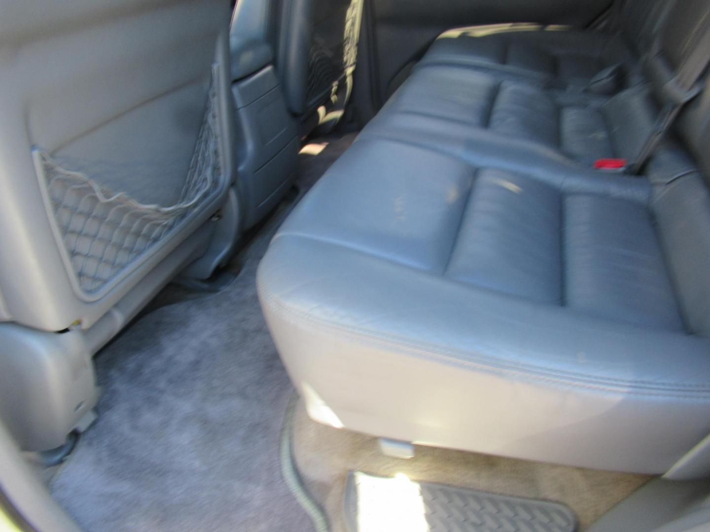 2001 Toyota Land Cruiser 4WD (JTEHT05J112) with an 4.7L V8 SOHC 16V engine, 4-Speed Automatic Overdrive transmission, located at 1511 North Shepherd Dr., Houston, TX, 77008, (281) 657-1221, 29.798361, -95.412560 - 2001 TOYOTA LAND CRUISER VIN: JTEHT05J112007701 J T E H T 0 5 J 1 1 2 0 0 7 7 0 1 4 DOOR WAGON/SPORT UTILITY 4.7L V8 F DOHC 32V GASOLINE ONE OWNER STRONG ENGINE CLEAN INTERIOR RUNS GREAT TRANSMISSION SHIFTS SMOOTH DONT MISS OUT ON THIS NICE LAND CRUISER ALL WHEEL DRIVE CASH OR CASHIERS - Photo#7