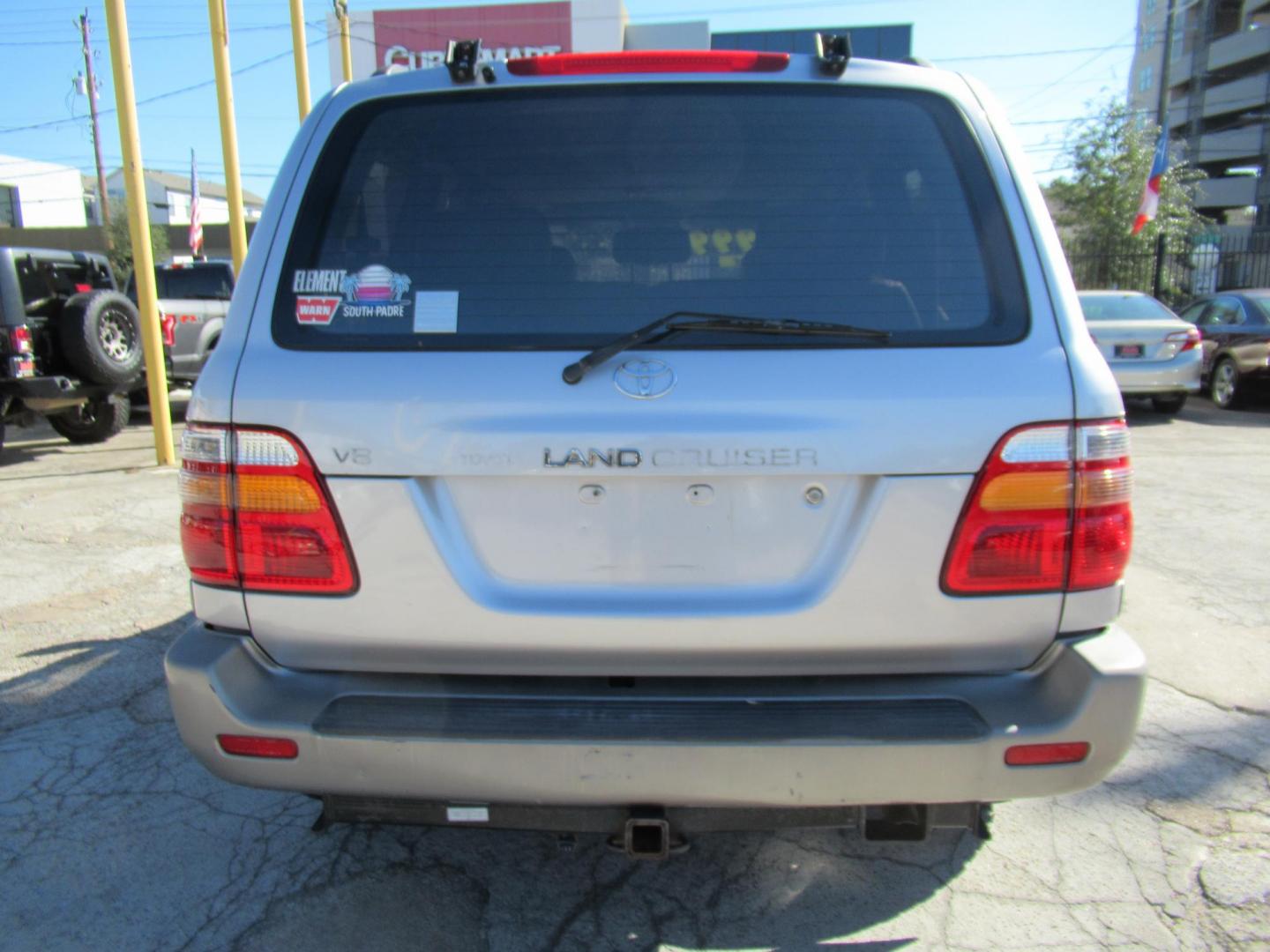 2001 Toyota Land Cruiser 4WD (JTEHT05J112) with an 4.7L V8 SOHC 16V engine, 4-Speed Automatic Overdrive transmission, located at 1511 North Shepherd Dr., Houston, TX, 77008, (281) 657-1221, 29.798361, -95.412560 - 2001 TOYOTA LAND CRUISER VIN: JTEHT05J112007701 J T E H T 0 5 J 1 1 2 0 0 7 7 0 1 4 DOOR WAGON/SPORT UTILITY 4.7L V8 F DOHC 32V GASOLINE ONE OWNER STRONG ENGINE CLEAN INTERIOR RUNS GREAT TRANSMISSION SHIFTS SMOOTH DONT MISS OUT ON THIS NICE LAND CRUISER ALL WHEEL DRIVE CASH OR CASHIERS - Photo#29