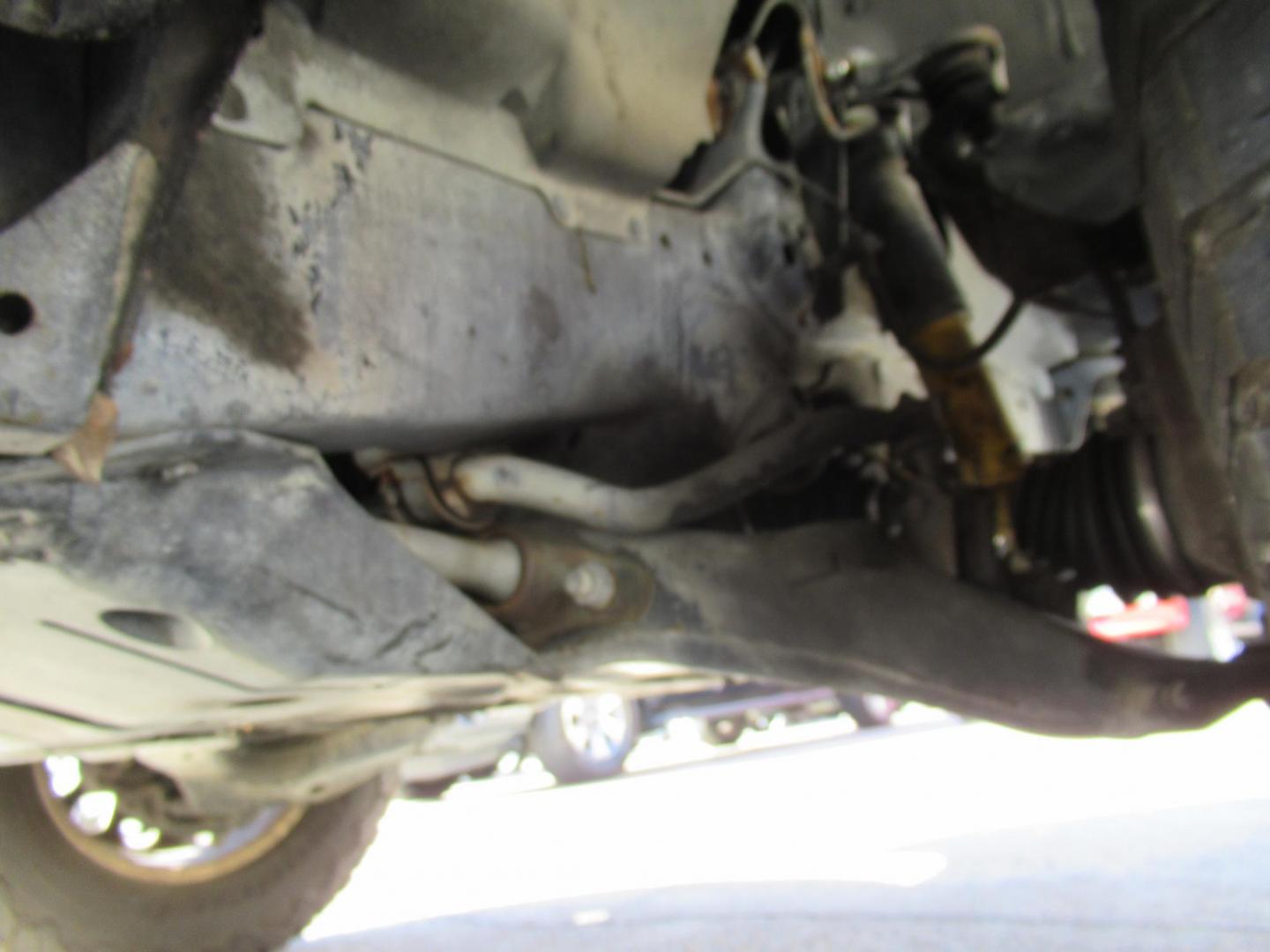 2001 Toyota Land Cruiser 4WD (JTEHT05J112) with an 4.7L V8 SOHC 16V engine, 4-Speed Automatic Overdrive transmission, located at 1511 North Shepherd Dr., Houston, TX, 77008, (281) 657-1221, 29.798361, -95.412560 - 2001 TOYOTA LAND CRUISER VIN: JTEHT05J112007701 J T E H T 0 5 J 1 1 2 0 0 7 7 0 1 4 DOOR WAGON/SPORT UTILITY 4.7L V8 F DOHC 32V GASOLINE ONE OWNER STRONG ENGINE CLEAN INTERIOR RUNS GREAT TRANSMISSION SHIFTS SMOOTH DONT MISS OUT ON THIS NICE LAND CRUISER ALL WHEEL DRIVE CASH OR CASHIERS - Photo#39