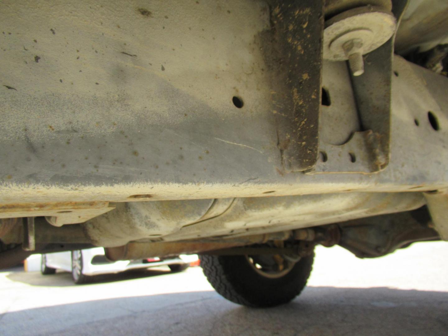 2001 Toyota Land Cruiser 4WD (JTEHT05J112) with an 4.7L V8 SOHC 16V engine, 4-Speed Automatic Overdrive transmission, located at 1511 North Shepherd Dr., Houston, TX, 77008, (281) 657-1221, 29.798361, -95.412560 - 2001 TOYOTA LAND CRUISER VIN: JTEHT05J112007701 J T E H T 0 5 J 1 1 2 0 0 7 7 0 1 4 DOOR WAGON/SPORT UTILITY 4.7L V8 F DOHC 32V GASOLINE ONE OWNER STRONG ENGINE CLEAN INTERIOR RUNS GREAT TRANSMISSION SHIFTS SMOOTH DONT MISS OUT ON THIS NICE LAND CRUISER ALL WHEEL DRIVE CASH OR CASHIERS - Photo#41