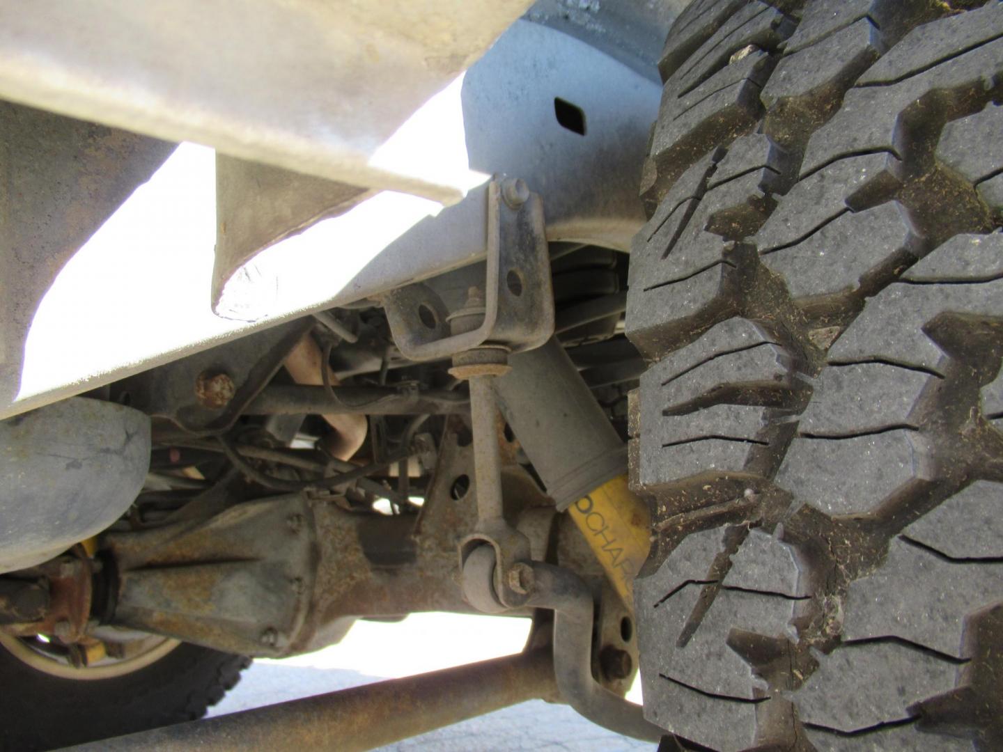 2001 Toyota Land Cruiser 4WD (JTEHT05J112) with an 4.7L V8 SOHC 16V engine, 4-Speed Automatic Overdrive transmission, located at 1511 North Shepherd Dr., Houston, TX, 77008, (281) 657-1221, 29.798361, -95.412560 - 2001 TOYOTA LAND CRUISER VIN: JTEHT05J112007701 J T E H T 0 5 J 1 1 2 0 0 7 7 0 1 4 DOOR WAGON/SPORT UTILITY 4.7L V8 F DOHC 32V GASOLINE ONE OWNER STRONG ENGINE CLEAN INTERIOR RUNS GREAT TRANSMISSION SHIFTS SMOOTH DONT MISS OUT ON THIS NICE LAND CRUISER ALL WHEEL DRIVE CASH OR CASHIERS - Photo#42