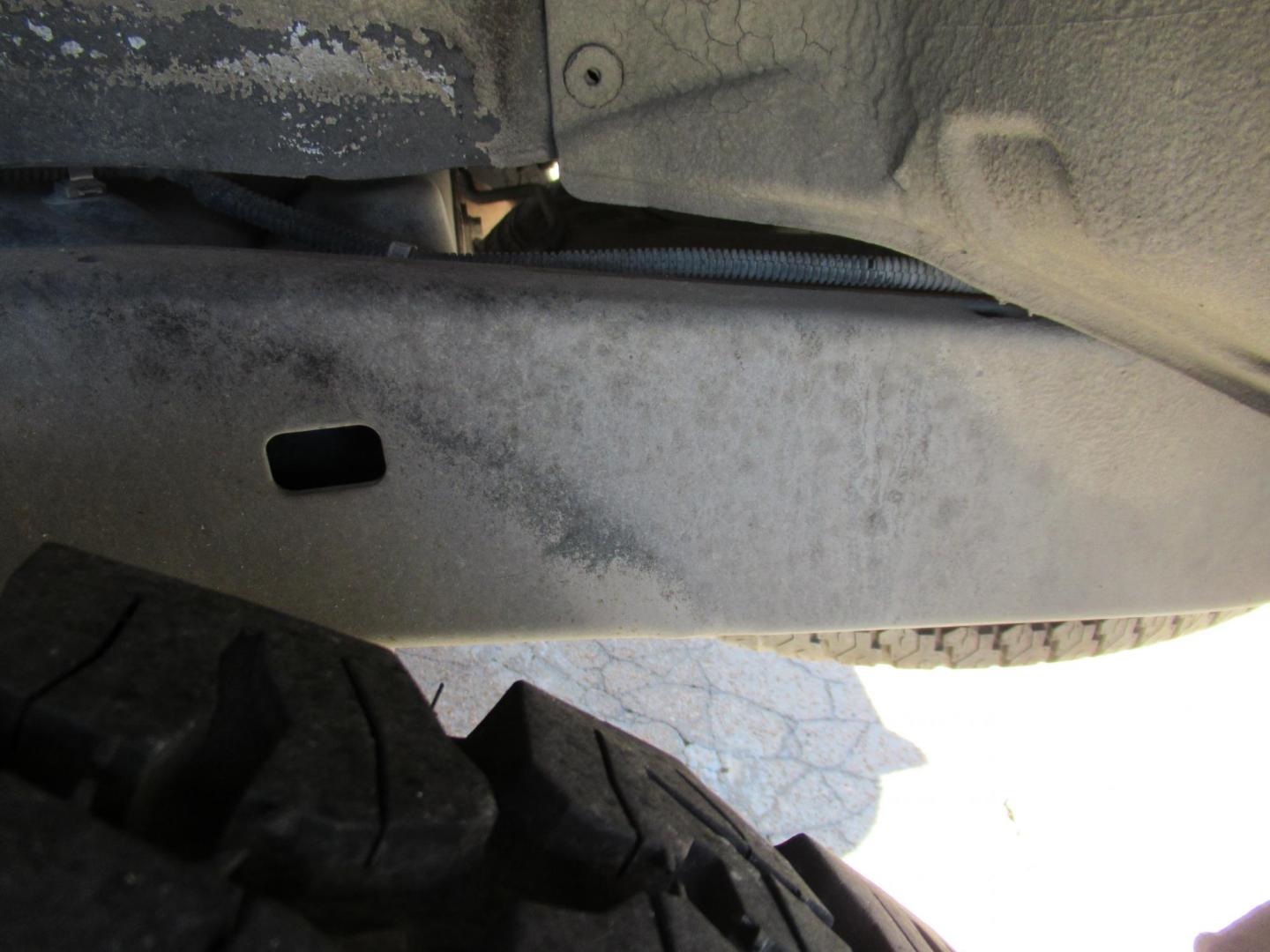 2001 Toyota Land Cruiser 4WD (JTEHT05J112) with an 4.7L V8 SOHC 16V engine, 4-Speed Automatic Overdrive transmission, located at 1511 North Shepherd Dr., Houston, TX, 77008, (281) 657-1221, 29.798361, -95.412560 - 2001 TOYOTA LAND CRUISER VIN: JTEHT05J112007701 J T E H T 0 5 J 1 1 2 0 0 7 7 0 1 4 DOOR WAGON/SPORT UTILITY 4.7L V8 F DOHC 32V GASOLINE ONE OWNER STRONG ENGINE CLEAN INTERIOR RUNS GREAT TRANSMISSION SHIFTS SMOOTH DONT MISS OUT ON THIS NICE LAND CRUISER ALL WHEEL DRIVE CASH OR CASHIERS - Photo#43