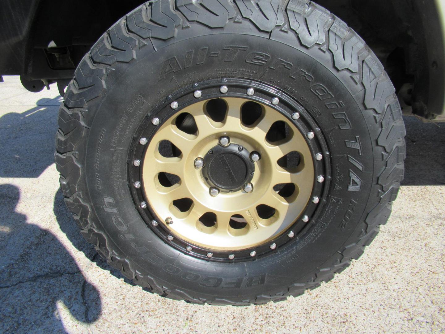 2001 Toyota Land Cruiser 4WD (JTEHT05J112) with an 4.7L V8 SOHC 16V engine, 4-Speed Automatic Overdrive transmission, located at 1511 North Shepherd Dr., Houston, TX, 77008, (281) 657-1221, 29.798361, -95.412560 - 2001 TOYOTA LAND CRUISER VIN: JTEHT05J112007701 J T E H T 0 5 J 1 1 2 0 0 7 7 0 1 4 DOOR WAGON/SPORT UTILITY 4.7L V8 F DOHC 32V GASOLINE ONE OWNER STRONG ENGINE CLEAN INTERIOR RUNS GREAT TRANSMISSION SHIFTS SMOOTH DONT MISS OUT ON THIS NICE LAND CRUISER ALL WHEEL DRIVE CASH OR CASHIERS - Photo#46