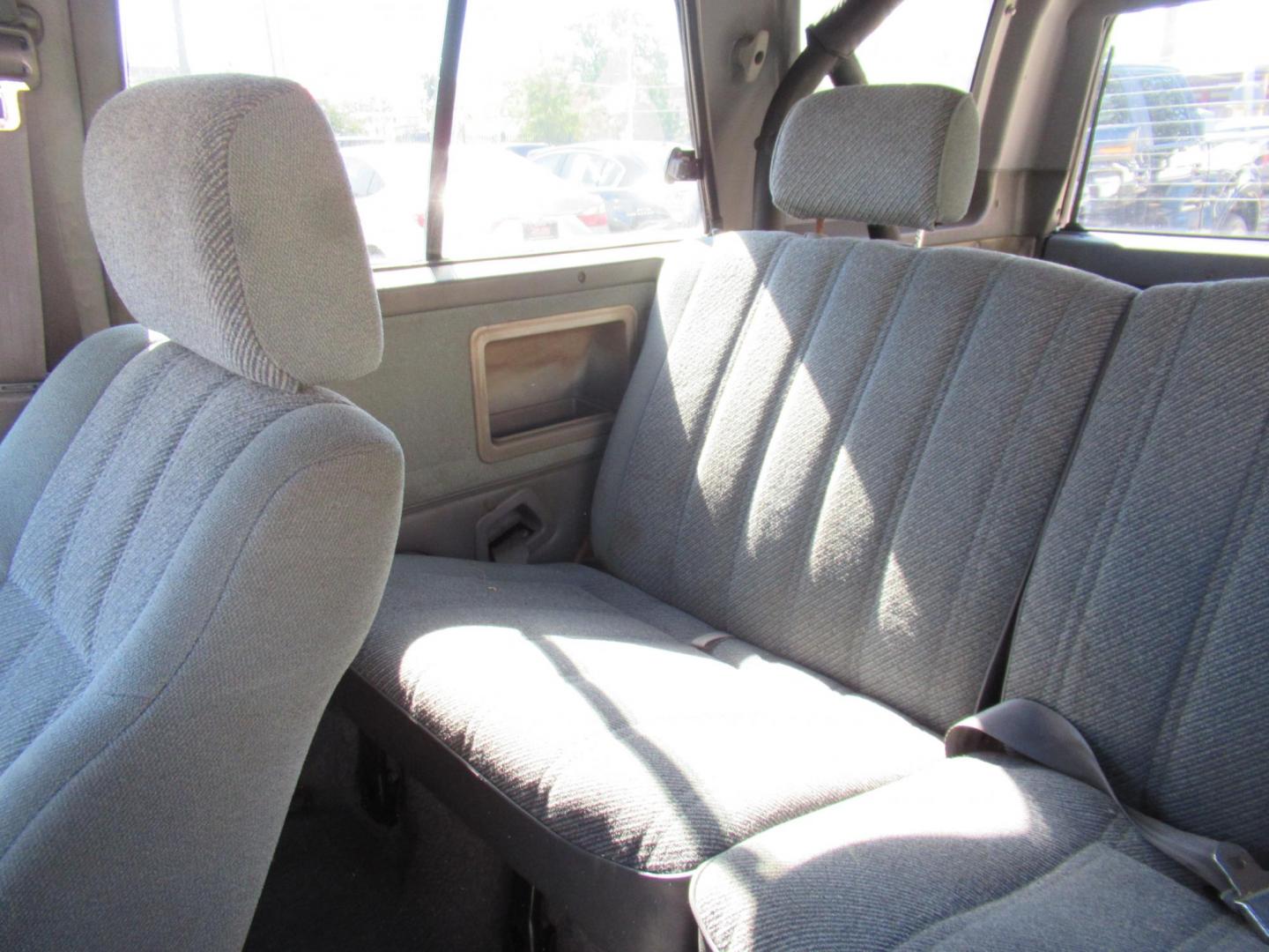 1987 Red /GRAY Toyota 4Runner SR5 4WD (JT3RN67W9H0) with an 2.4L L4 SOHC 8V engine, Automatic transmission, located at 1511 North Shepherd Dr., Houston, TX, 77008, (281) 657-1221, 29.798361, -95.412560 - 1987 TOYOTA 4RUNNER SR5 TURBO VIN: JT3RN67W9H0179337 J T 3 R N 6 7 W 9 H 0 1 7 9 3 3 7 UTILITY (BLAZER, JIMMY, SCOUT, ETC.) 2.4L I4 F GASOLINE WOW WHAT A GEM! ONE OWNER CLASSIC FRESH PAINT AUTOMATIC TURBO! ORIGINAL MILES FACTORY CHROME BUMPERS INTACT ALTIMETER ORIGINAL RADIO ELECTRONIC D - Photo#21