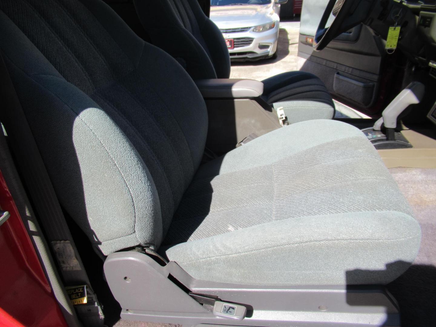 1987 Red /GRAY Toyota 4Runner SR5 4WD (JT3RN67W9H0) with an 2.4L L4 SOHC 8V engine, Automatic transmission, located at 1511 North Shepherd Dr., Houston, TX, 77008, (281) 657-1221, 29.798361, -95.412560 - 1987 TOYOTA 4RUNNER SR5 TURBO VIN: JT3RN67W9H0179337 J T 3 R N 6 7 W 9 H 0 1 7 9 3 3 7 UTILITY (BLAZER, JIMMY, SCOUT, ETC.) 2.4L I4 F GASOLINE WOW WHAT A GEM! ONE OWNER CLASSIC FRESH PAINT AUTOMATIC TURBO! ORIGINAL MILES FACTORY CHROME BUMPERS INTACT ALTIMETER ORIGINAL RADIO ELECTRONIC D - Photo#25