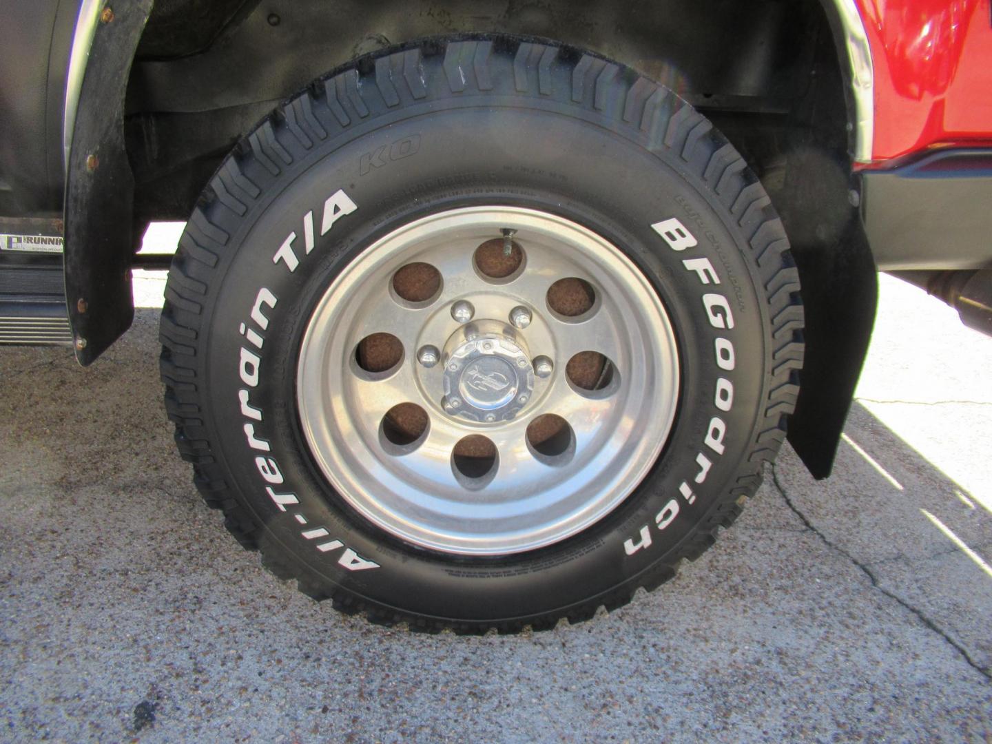 1987 Red /GRAY Toyota 4Runner SR5 4WD (JT3RN67W9H0) with an 2.4L L4 SOHC 8V engine, Automatic transmission, located at 1511 North Shepherd Dr., Houston, TX, 77008, (281) 657-1221, 29.798361, -95.412560 - 1987 TOYOTA 4RUNNER SR5 TURBO VIN: JT3RN67W9H0179337 J T 3 R N 6 7 W 9 H 0 1 7 9 3 3 7 UTILITY (BLAZER, JIMMY, SCOUT, ETC.) 2.4L I4 F GASOLINE WOW WHAT A GEM! ONE OWNER CLASSIC FRESH PAINT AUTOMATIC TURBO! ORIGINAL MILES FACTORY CHROME BUMPERS INTACT ALTIMETER ORIGINAL RADIO ELECTRONIC D - Photo#41