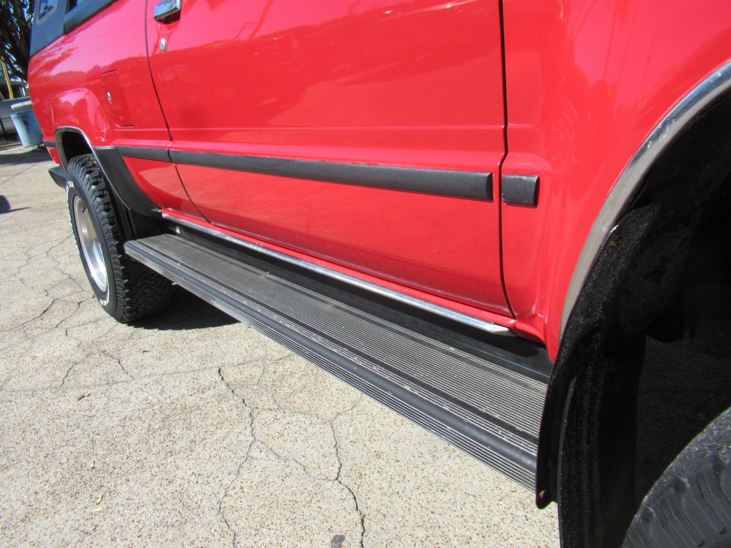 1987 Red /GRAY Toyota 4Runner SR5 4WD (JT3RN67W9H0) with an 2.4L L4 SOHC 8V engine, Automatic transmission, located at 1511 North Shepherd Dr., Houston, TX, 77008, (281) 657-1221, 29.798361, -95.412560 - 1987 TOYOTA 4RUNNER SR5 TURBO VIN: JT3RN67W9H0179337 J T 3 R N 6 7 W 9 H 0 1 7 9 3 3 7 UTILITY (BLAZER, JIMMY, SCOUT, ETC.) 2.4L I4 F GASOLINE WOW WHAT A GEM! ONE OWNER CLASSIC FRESH PAINT AUTOMATIC TURBO! ORIGINAL MILES FACTORY CHROME BUMPERS INTACT ALTIMETER ORIGINAL RADIO ELECTRONIC D - Photo#47