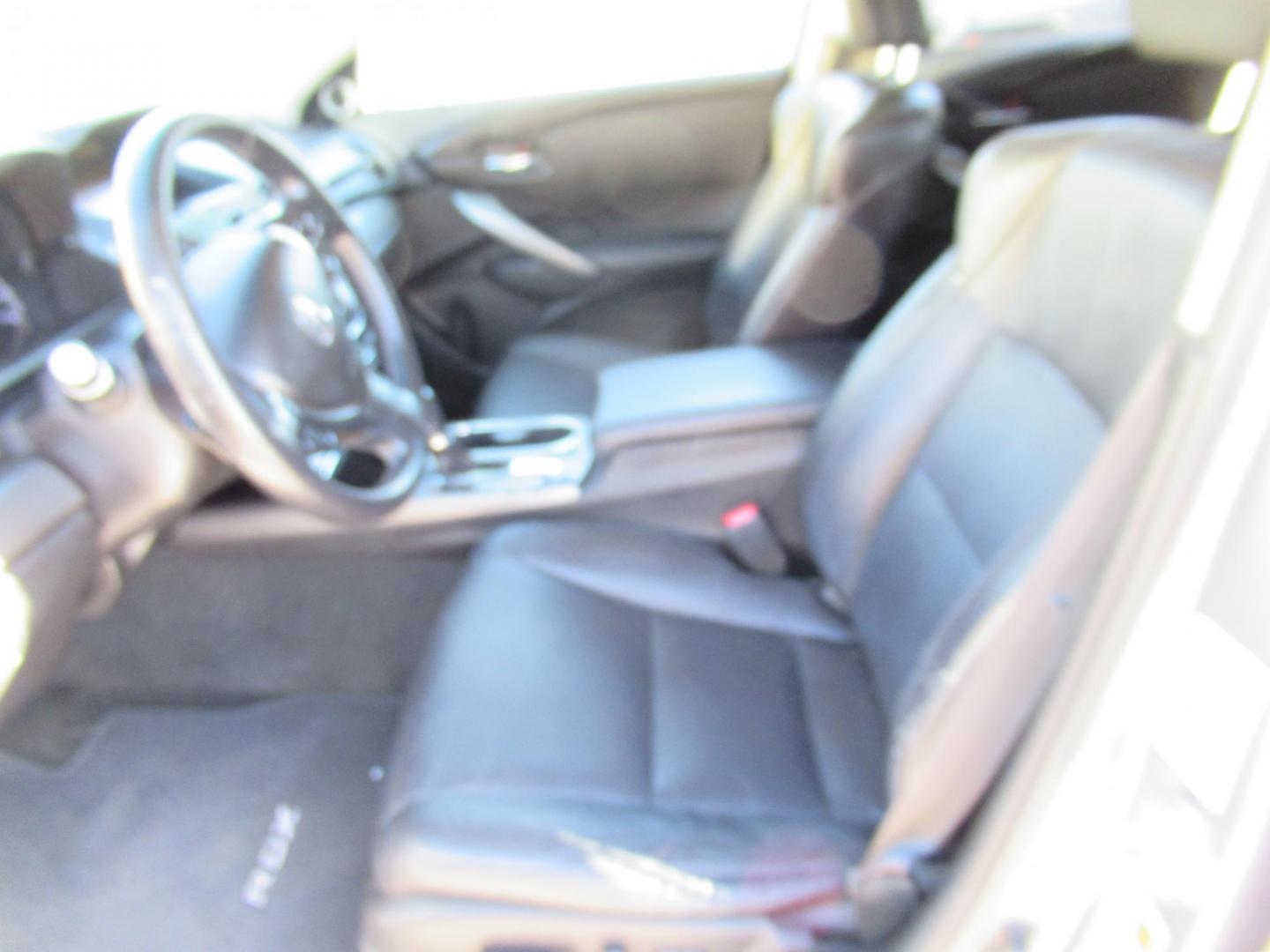2015 BLUE /Gray Acura RDX 6-Spd AT w/ Technology Package (5J8TB3H51FL) with an 2.3L L4 DOHC 16V engine, 6-Speed Automatic transmission, located at 1511 North Shepherd Dr., Houston, TX, 77008, (281) 657-1221, 29.798361, -95.412560 - 2015 ACURA RDX W/TECH VIN: 5J8TB3H51FL011753 5 J 8 T B 3 H 5 1 F L 0 1 1 7 5 3 4 DOOR WAGON/SPORT UTILITY 3.5L V6 F SOHC 24V GASOLINE FRONT WHEEL DRIVE This CARFAX Report Provided by: Zelaya Auto Sales, Inc - Photo#5