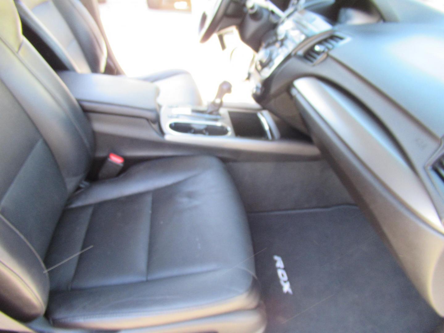 2015 BLUE /Gray Acura RDX 6-Spd AT w/ Technology Package (5J8TB3H51FL) with an 2.3L L4 DOHC 16V engine, 6-Speed Automatic transmission, located at 1511 North Shepherd Dr., Houston, TX, 77008, (281) 657-1221, 29.798361, -95.412560 - 2015 ACURA RDX W/TECH VIN: 5J8TB3H51FL011753 5 J 8 T B 3 H 5 1 F L 0 1 1 7 5 3 4 DOOR WAGON/SPORT UTILITY 3.5L V6 F SOHC 24V GASOLINE FRONT WHEEL DRIVE This CARFAX Report Provided by: Zelaya Auto Sales, Inc - Photo#14