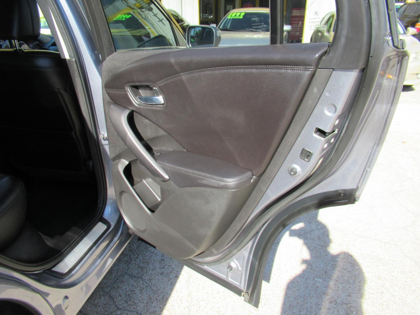 2015 BLUE /Gray Acura RDX 6-Spd AT w/ Technology Package (5J8TB3H51FL) with an 2.3L L4 DOHC 16V engine, 6-Speed Automatic transmission, located at 1511 North Shepherd Dr., Houston, TX, 77008, (281) 657-1221, 29.798361, -95.412560 - 2015 ACURA RDX W/TECH VIN: 5J8TB3H51FL011753 5 J 8 T B 3 H 5 1 F L 0 1 1 7 5 3 4 DOOR WAGON/SPORT UTILITY 3.5L V6 F SOHC 24V GASOLINE FRONT WHEEL DRIVE This CARFAX Report Provided by: Zelaya Auto Sales, Inc - Photo#13