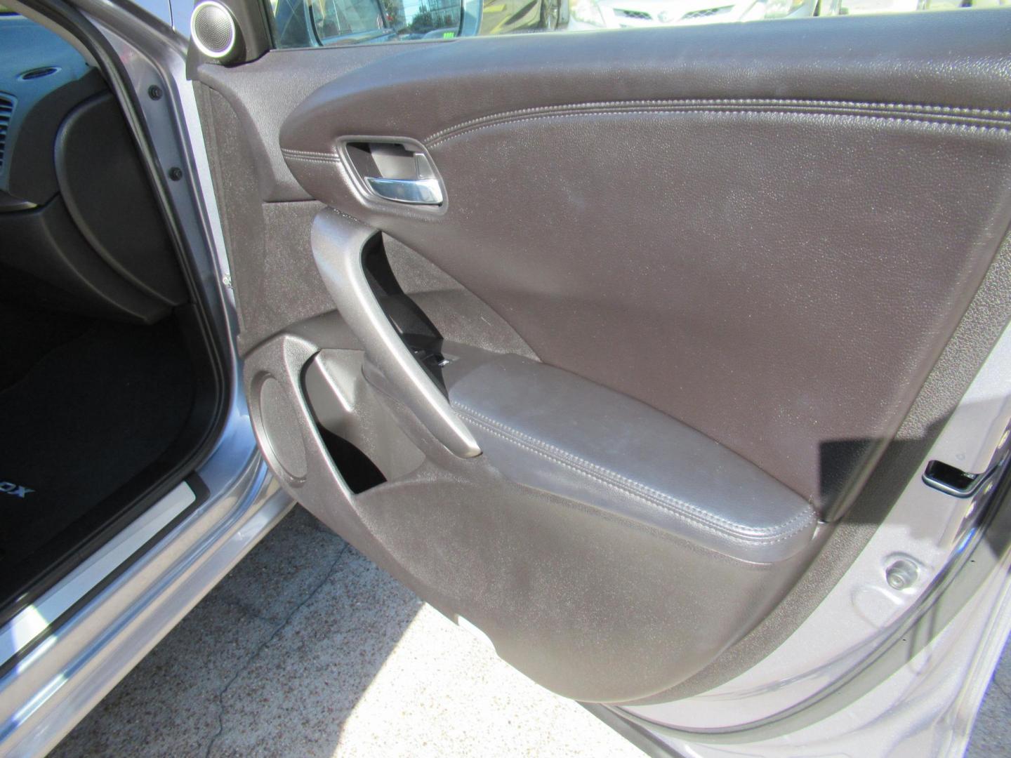 2015 BLUE /Gray Acura RDX 6-Spd AT w/ Technology Package (5J8TB3H51FL) with an 2.3L L4 DOHC 16V engine, 6-Speed Automatic transmission, located at 1511 North Shepherd Dr., Houston, TX, 77008, (281) 657-1221, 29.798361, -95.412560 - 2015 ACURA RDX W/TECH VIN: 5J8TB3H51FL011753 5 J 8 T B 3 H 5 1 F L 0 1 1 7 5 3 4 DOOR WAGON/SPORT UTILITY 3.5L V6 F SOHC 24V GASOLINE FRONT WHEEL DRIVE This CARFAX Report Provided by: Zelaya Auto Sales, Inc - Photo#16