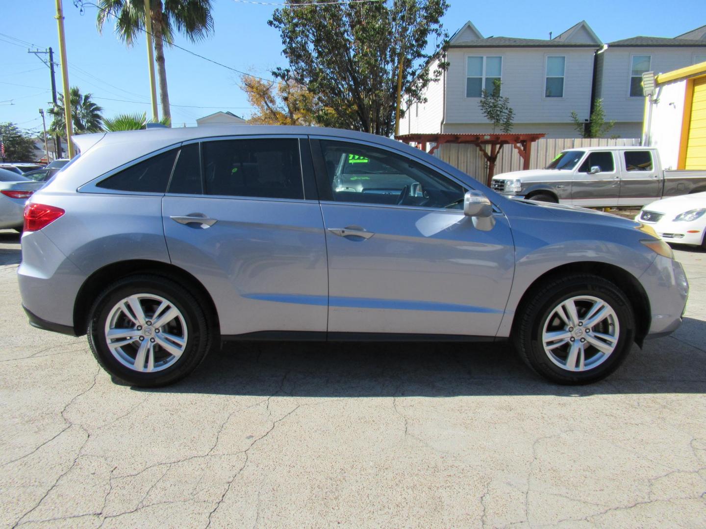 2015 BLUE /Gray Acura RDX 6-Spd AT w/ Technology Package (5J8TB3H51FL) with an 2.3L L4 DOHC 16V engine, 6-Speed Automatic transmission, located at 1511 North Shepherd Dr., Houston, TX, 77008, (281) 657-1221, 29.798361, -95.412560 - 2015 ACURA RDX W/TECH VIN: 5J8TB3H51FL011753 5 J 8 T B 3 H 5 1 F L 0 1 1 7 5 3 4 DOOR WAGON/SPORT UTILITY 3.5L V6 F SOHC 24V GASOLINE FRONT WHEEL DRIVE This CARFAX Report Provided by: Zelaya Auto Sales, Inc - Photo#20