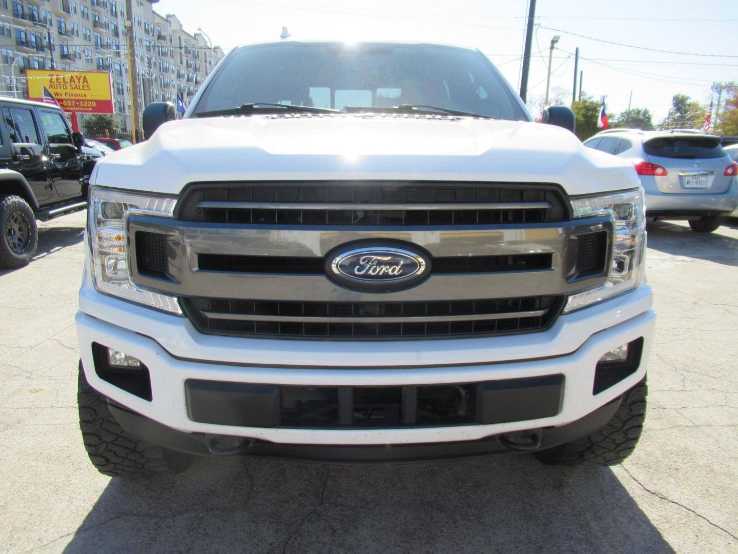 2018 Ford F-150 XLT SuperCrew 5.5-ft. 4WD (1FTEW1E55JF) with an 5.0L V8 OHV 32V engine, 6A transmission, located at 1511 North Shepherd Dr., Houston, TX, 77008, (281) 657-1221, 29.798361, -95.412560 - 2018 FORD F-150 XLT VIN: 1FTEW1E55JFA23240 1 F T E W 1 E 5 5 J F A 2 3 2 4 0 CREW PICKUP 5.0L V8 F DOHC 32V GASOLINE REAR WHEEL DRIVE W/ 4X4 - Photo#24
