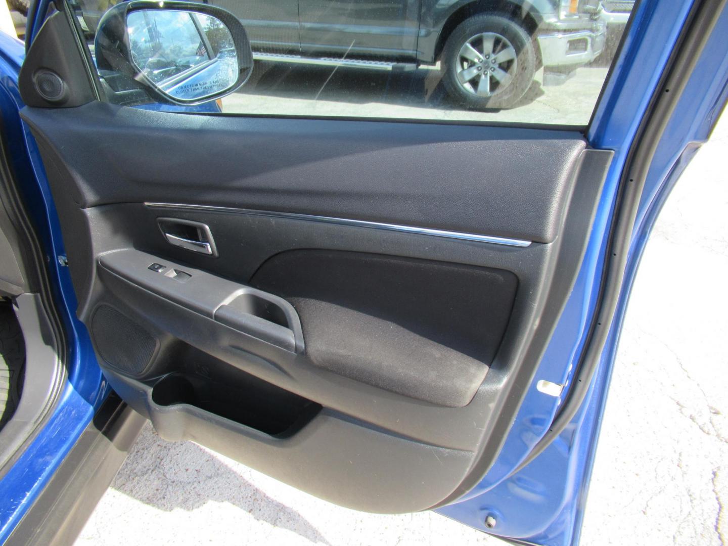 2016 BLUE /Black Mitsubishi Outlander Sport 2.4 ES CVT (JA4AP3AW9GZ) with an 2.4L L4 DOHC 16V engine, CVT transmission, located at 1511 North Shepherd Dr., Houston, TX, 77008, (281) 657-1221, 29.798361, -95.412560 - 2016 MITSUBISHI OUTLANDER SPORT 2.4 ES VIN: JA4AP3AW9GZ043787 J A 4 A P 3 A W 9 G Z 0 4 3 7 8 7 4 DOOR WAGON/SPORT UTILITY 2.4L I4 F DOHC 16V GASOLINE FRONT WHEEL DRIVE - Photo#2