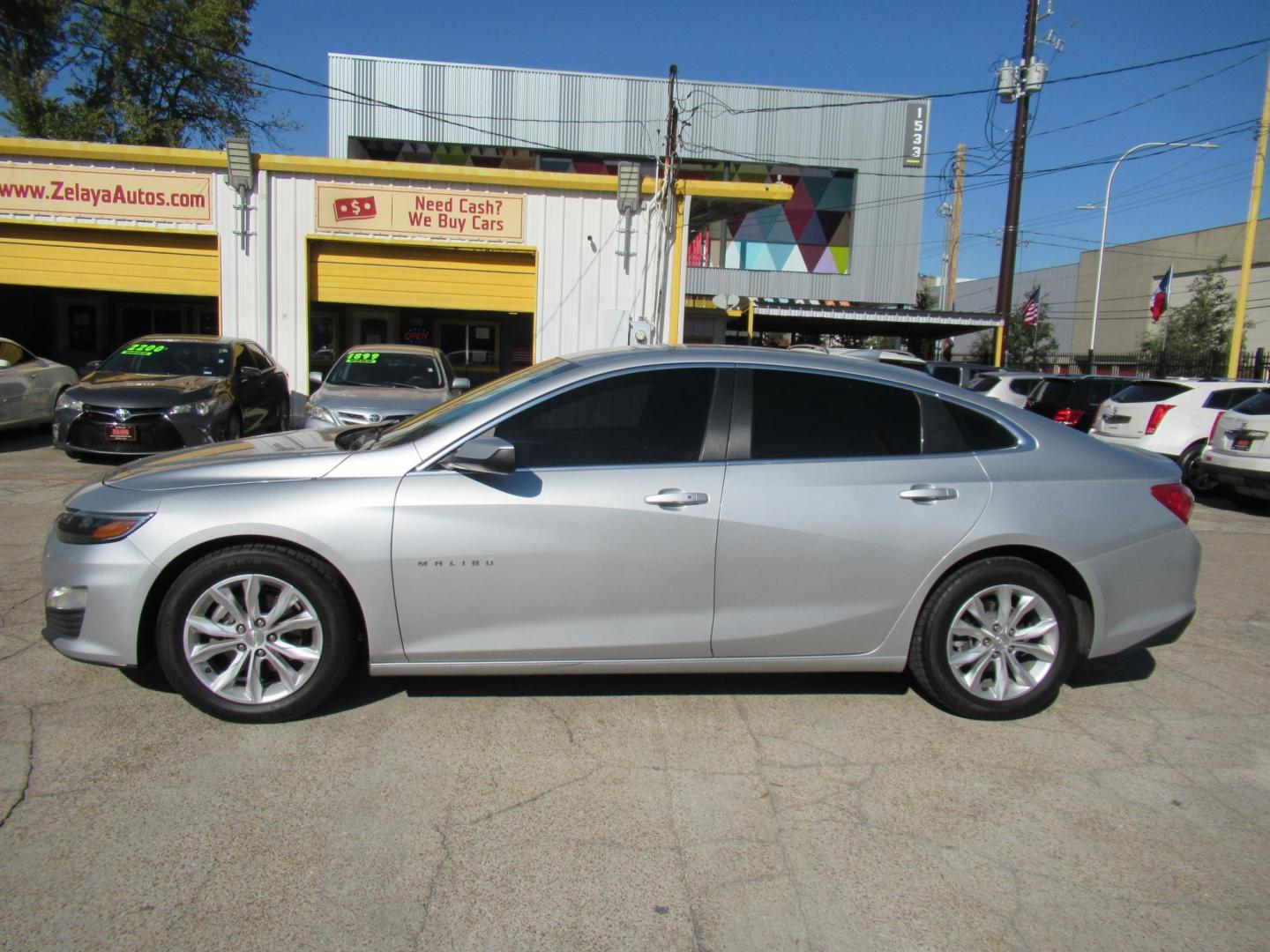 2020 Chevrolet Malibu LT (1G1ZD5ST2LF) with an 1.5L L4 DOHC 16V engine, 6A transmission, located at 1511 North Shepherd Dr., Houston, TX, 77008, (281) 657-1221, 29.798361, -95.412560 - 2020 CHEVROLET MALIBU LT VIN: 1G1ZD5ST2LF007297 1 G 1 Z D 5 S T 2 L F 0 0 7 2 9 7 SEDAN 4 DR 1.5L I4 F DOHC 16V GASOLINE FRONT WHEEL DRIVE - Photo#13