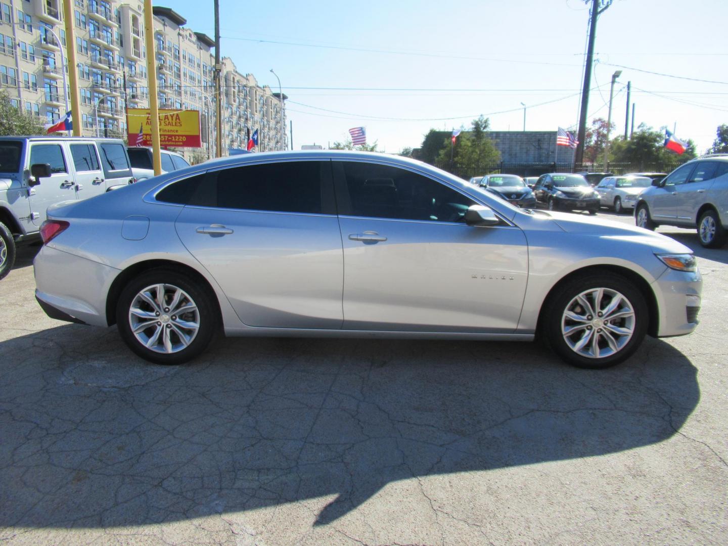 2020 Chevrolet Malibu LT (1G1ZD5ST2LF) with an 1.5L L4 DOHC 16V engine, 6A transmission, located at 1511 North Shepherd Dr., Houston, TX, 77008, (281) 657-1221, 29.798361, -95.412560 - 2020 CHEVROLET MALIBU LT VIN: 1G1ZD5ST2LF007297 1 G 1 Z D 5 S T 2 L F 0 0 7 2 9 7 SEDAN 4 DR 1.5L I4 F DOHC 16V GASOLINE FRONT WHEEL DRIVE - Photo#19