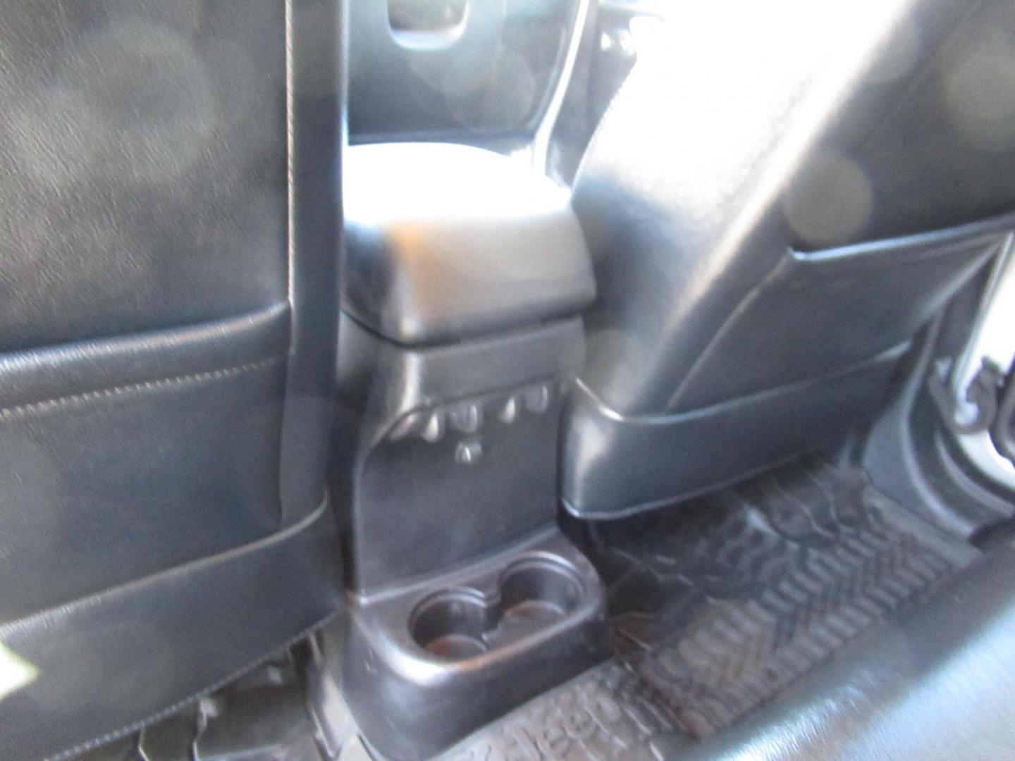 2014 Silver /Black Jeep Wrangler Unlimited Rubicon 4WD (1C4BJWFG2EL) with an 3.6L V6 DOHC 24V FFV engine, Automatic transmission, located at 1511 North Shepherd Dr., Houston, TX, 77008, (281) 657-1221, 29.798361, -95.412560 - 2014 JEEP WRANGLER UNLIMITED RUBICON VIN: 1C4BJWFG2EL325106 1 C 4 B J W F G 2 E L 3 2 5 1 0 6 4 DOOR WAGON/SPORT UTILITY 3.6L V6 F DOHC 24V GASOLINE REAR WHEEL DRIVE W/ 4X4 - Photo#11