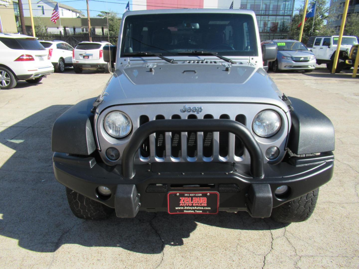 2014 Silver /Black Jeep Wrangler Unlimited Rubicon 4WD (1C4BJWFG2EL) with an 3.6L V6 DOHC 24V FFV engine, Automatic transmission, located at 1511 North Shepherd Dr., Houston, TX, 77008, (281) 657-1221, 29.798361, -95.412560 - 2014 JEEP WRANGLER UNLIMITED RUBICON VIN: 1C4BJWFG2EL325106 1 C 4 B J W F G 2 E L 3 2 5 1 0 6 4 DOOR WAGON/SPORT UTILITY 3.6L V6 F DOHC 24V GASOLINE REAR WHEEL DRIVE W/ 4X4 - Photo#34