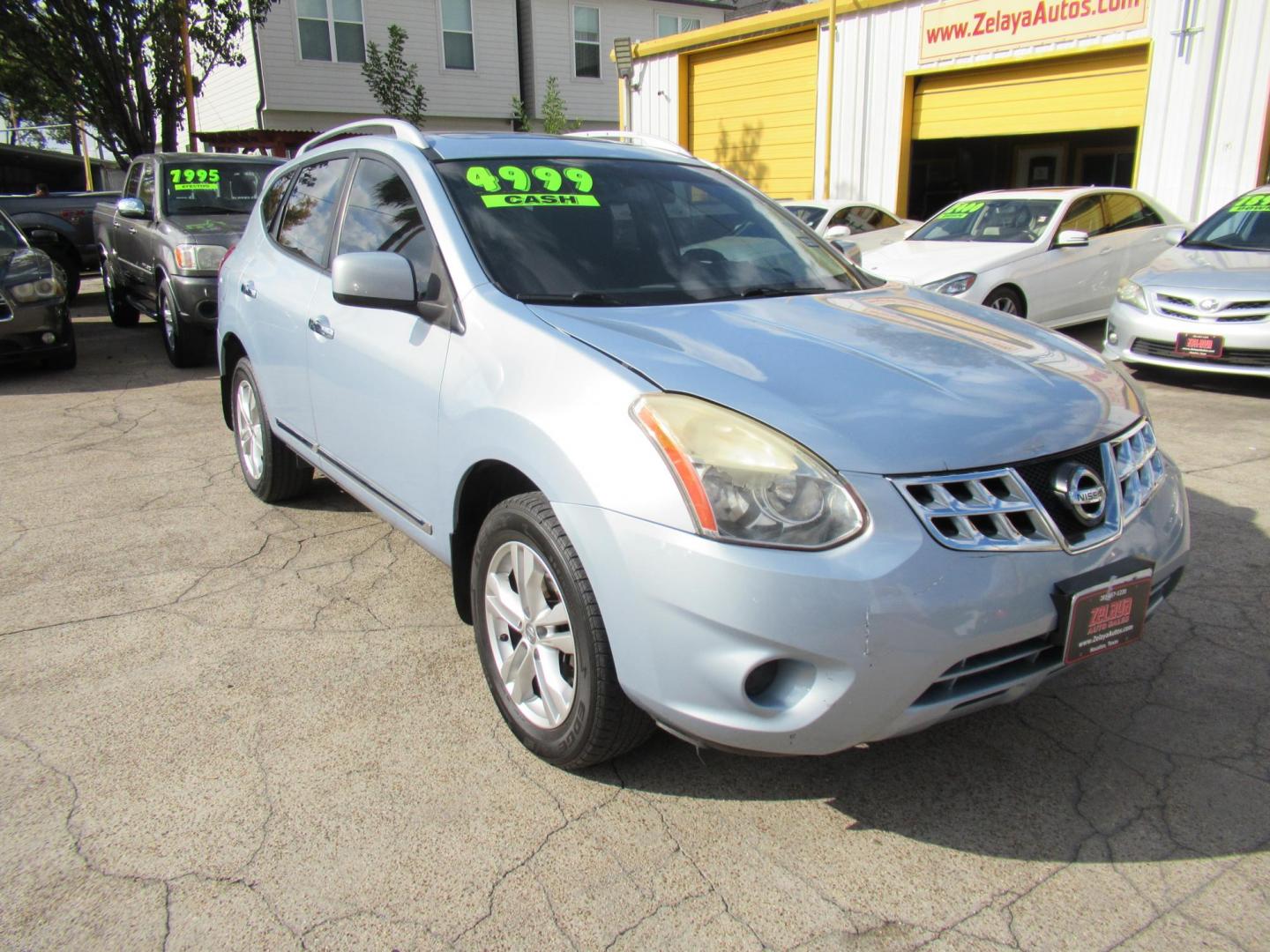2012 BLUE /Gray Nissan Rogue S AWD (JN8AS5MV6CW) with an 2.5L L4 DOHC 16V engine, Continuously Variable Transmission transmission, located at 1511 North Shepherd Dr., Houston, TX, 77008, (281) 657-1221, 29.798361, -95.412560 - 2012 NISSAN ROGUE S VIN: JN8AS5MV6CW396927 J N 8 A S 5 M V 6 C W 3 9 6 9 2 7 4 DOOR WAGON/SPORT UTILITY 2.5L I4 F DOHC 16V GASOLINE ALL WHEEL DRIVE - Photo#18