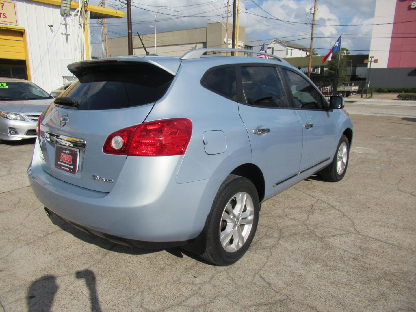 2012 BLUE /Gray Nissan Rogue S AWD (JN8AS5MV6CW) with an 2.5L L4 DOHC 16V engine, Continuously Variable Transmission transmission, located at 1511 North Shepherd Dr., Houston, TX, 77008, (281) 657-1221, 29.798361, -95.412560 - 2012 NISSAN ROGUE S VIN: JN8AS5MV6CW396927 J N 8 A S 5 M V 6 C W 3 9 6 9 2 7 4 DOOR WAGON/SPORT UTILITY 2.5L I4 F DOHC 16V GASOLINE ALL WHEEL DRIVE - Photo#21