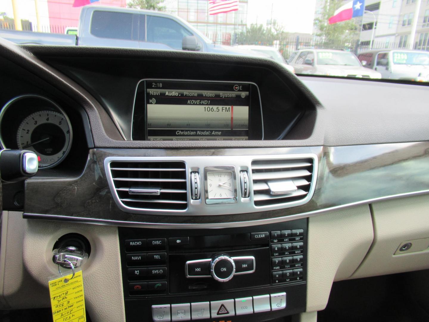 2014 Black /Gray Mercedes-Benz E-Class E350 4MATIC Sedan (WDDHF8JB4EA) with an 3.5L V6 DOHC 24V engine, 7-Speed Automatic transmission, located at 1511 North Shepherd Dr., Houston, TX, 77008, (281) 657-1221, 29.798361, -95.412560 - 2014 MERCEDES-BENZ E-CLASS E 350 SPORT 4MATIC VIN: WDDHF8JB4EA868946 W D D H F 8 J B 4 E A 8 6 8 9 4 6 SEDAN 4 DR 3.5L V6 F DOHC 24V GASOLINE ALL WHEEL DRIVE - Photo#16