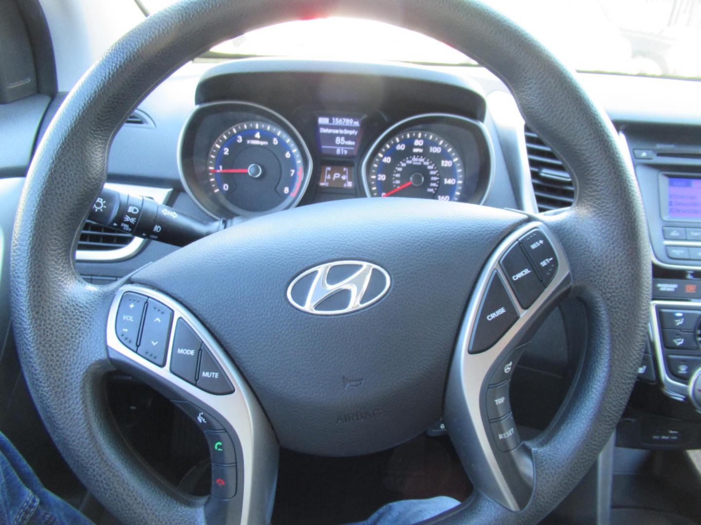 2013 Silver /Black Hyundai Elantra GT A/T (KMHD35LE8DU) with an 1.8L L4 16V DOHC engine, 6-Speed Automatic transmission, located at 1511 North Shepherd Dr., Houston, TX, 77008, (281) 657-1221, 29.798361, -95.412560 - 2013 HYUNDAI ELANTRA GT VIN: KMHD35LE8DU131541 K M H D 3 5 L E 8 D U 1 3 1 5 4 1 HATCHBACK 4 DR 1.8L I4 F DOHC 16V GASOLINE FRONT WHEEL DRIVE - Photo#1