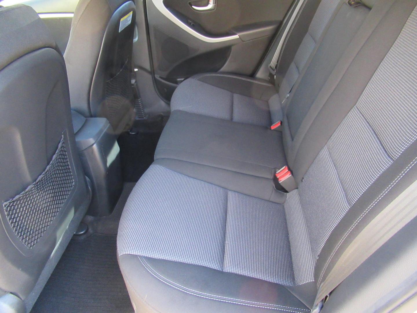 2013 Silver /Black Hyundai Elantra GT A/T (KMHD35LE8DU) with an 1.8L L4 16V DOHC engine, 6-Speed Automatic transmission, located at 1511 North Shepherd Dr., Houston, TX, 77008, (281) 657-1221, 29.798361, -95.412560 - 2013 HYUNDAI ELANTRA GT VIN: KMHD35LE8DU131541 K M H D 3 5 L E 8 D U 1 3 1 5 4 1 HATCHBACK 4 DR 1.8L I4 F DOHC 16V GASOLINE FRONT WHEEL DRIVE - Photo#7