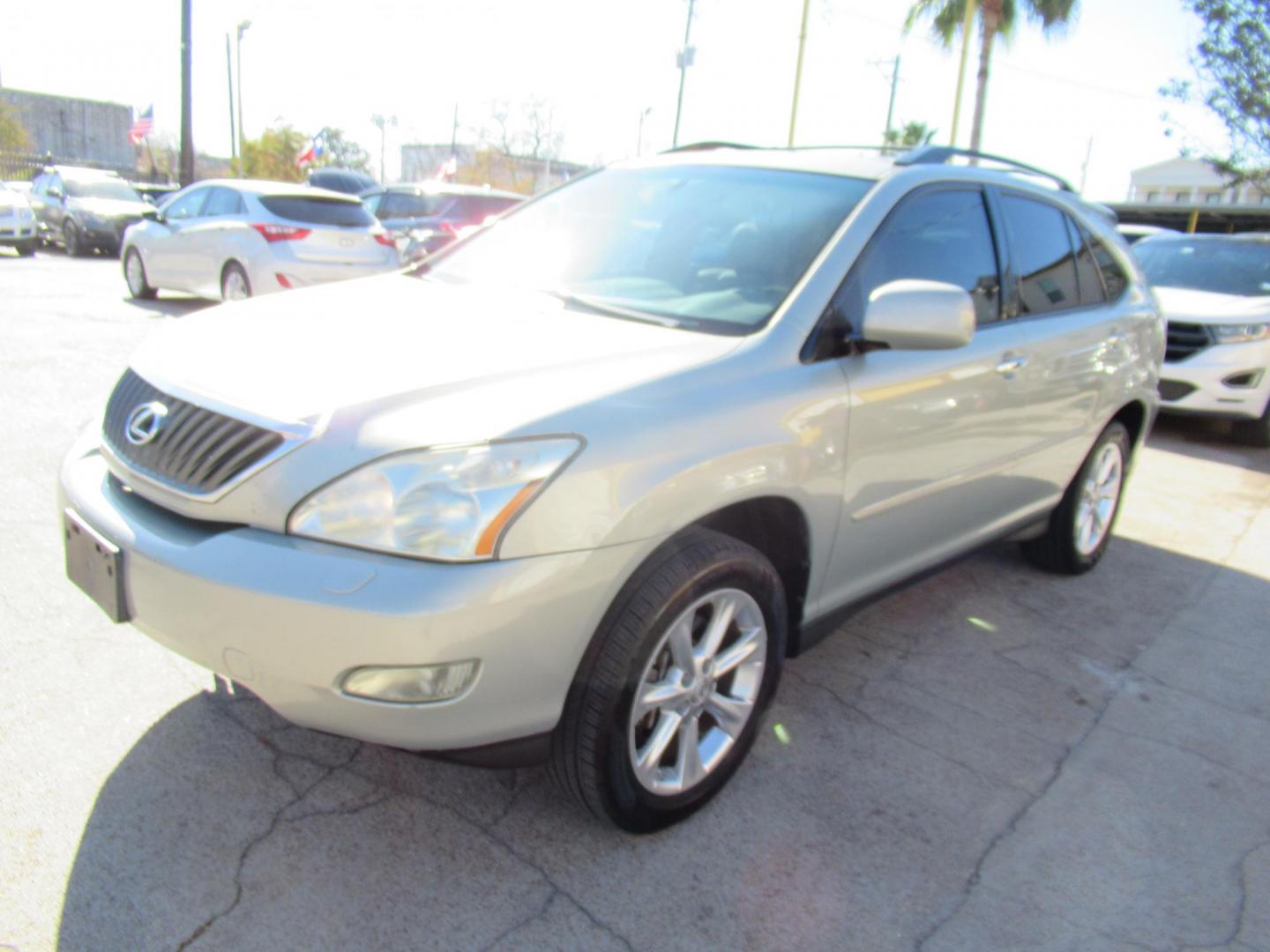 2009 Gold /Tan Lexus RX 350 FWD (2T2GK31U79C) with an 3.5L V6 DOHC 24V engine, 5-Speed Automatic Overdrive transmission, located at 1511 North Shepherd Dr., Houston, TX, 77008, (281) 657-1221, 29.798361, -95.412560 - 2009 LEXUS RX 350 VIN: 2T2GK31U79C066748 2 T 2 G K 3 1 U 7 9 C 0 6 6 7 4 8 4 DOOR WAGON/SPORT UTILITY 3.5L V6 F DOHC 24V GASOLINE FRONT WHEEL DRIVE - Photo#28