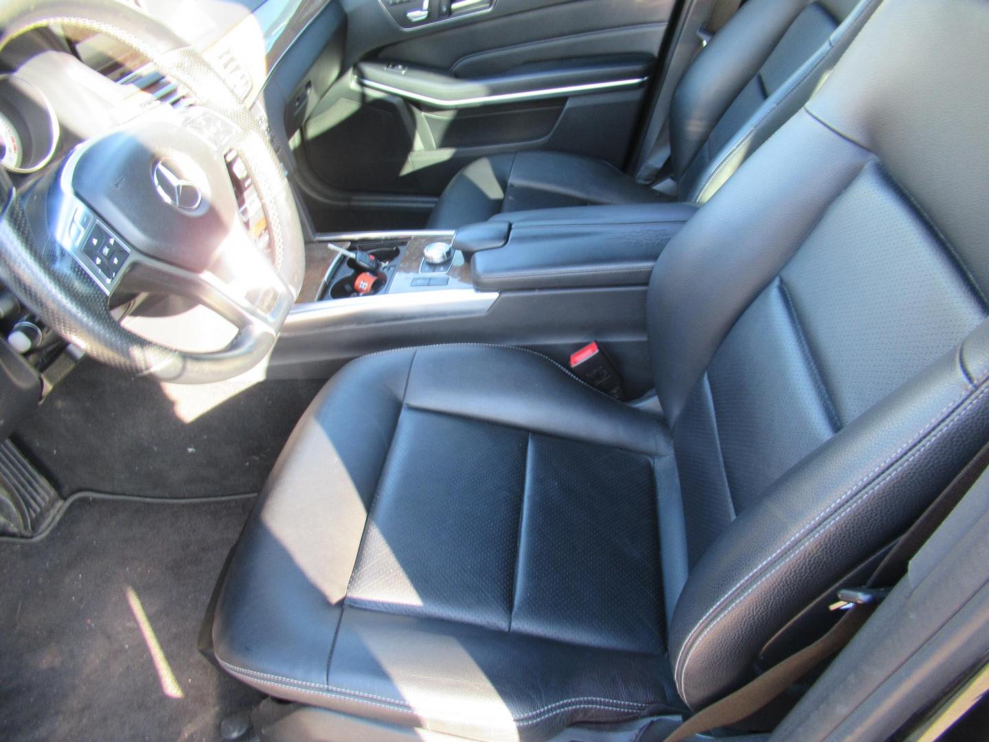 2014 Black /Black Mercedes-Benz E-Class E350 4MATIC Sedan (WDDHF8JB0EA) with an 3.5L V6 DOHC 24V engine, 7-Speed Automatic transmission, located at 1511 North Shepherd Dr., Houston, TX, 77008, (281) 657-1221, 29.798361, -95.412560 - 2014 MERCEDES-BENZ E-CLASS E 350 SPORT 4MATIC VIN: WDDHF8JB0EA815984 W D D H F 8 J B 0 E A 8 1 5 9 8 4 SEDAN 4 DR 3.5L V6 F DOHC 24V GASOLINE ALL WHEEL DRIVE - Photo#1