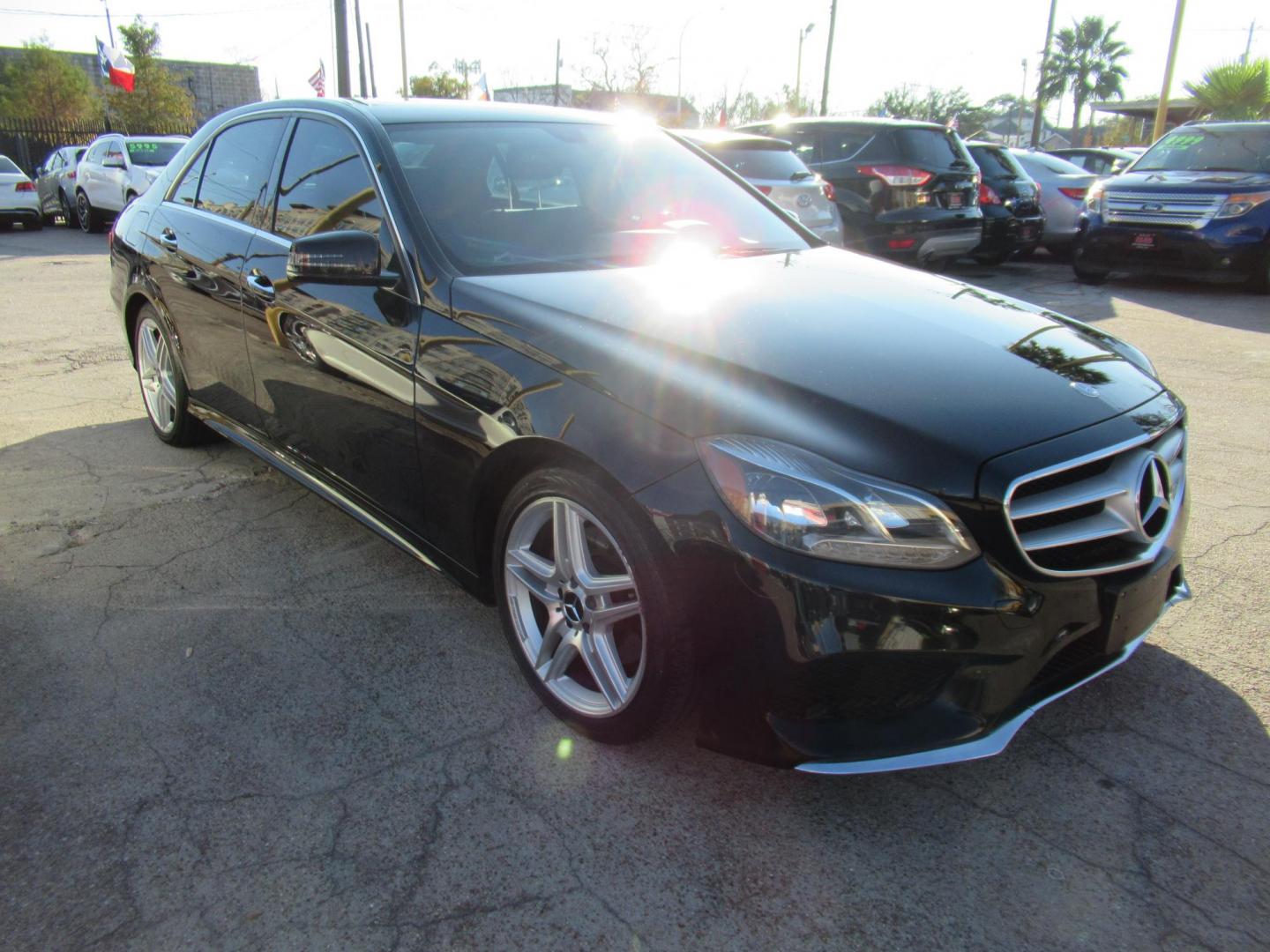 2014 Black /Black Mercedes-Benz E-Class E350 4MATIC Sedan (WDDHF8JB0EA) with an 3.5L V6 DOHC 24V engine, 7-Speed Automatic transmission, located at 1511 North Shepherd Dr., Houston, TX, 77008, (281) 657-1221, 29.798361, -95.412560 - 2014 MERCEDES-BENZ E-CLASS E 350 SPORT 4MATIC VIN: WDDHF8JB0EA815984 W D D H F 8 J B 0 E A 8 1 5 9 8 4 SEDAN 4 DR 3.5L V6 F DOHC 24V GASOLINE ALL WHEEL DRIVE- Photo#18