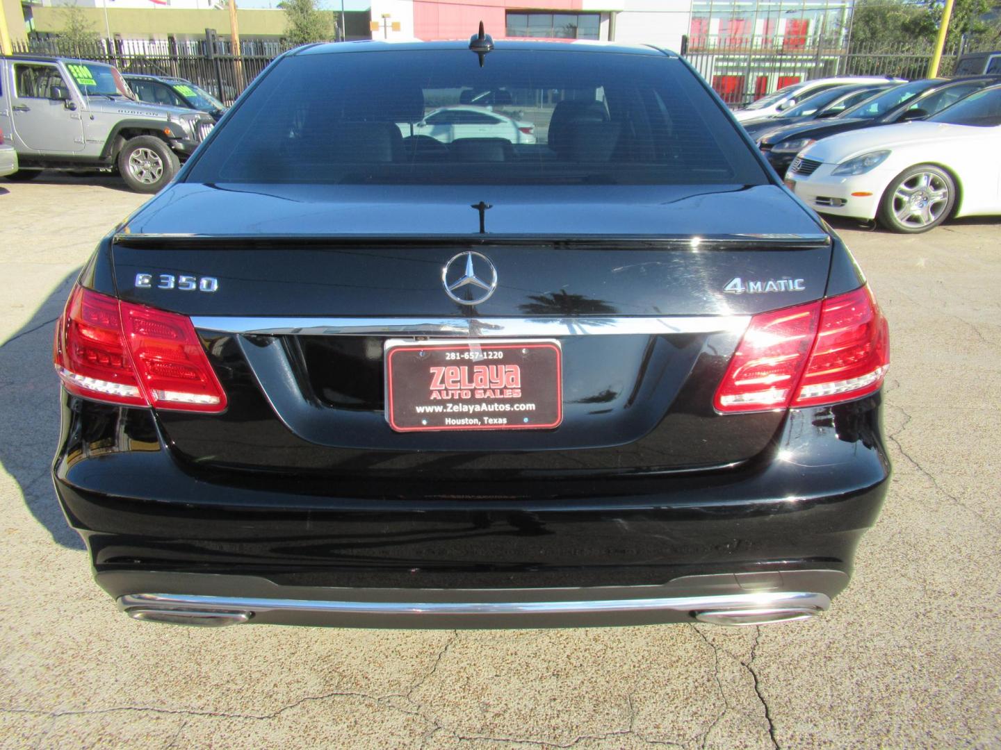 2014 Black /Black Mercedes-Benz E-Class E350 4MATIC Sedan (WDDHF8JB0EA) with an 3.5L V6 DOHC 24V engine, 7-Speed Automatic transmission, located at 1511 North Shepherd Dr., Houston, TX, 77008, (281) 657-1221, 29.798361, -95.412560 - 2014 MERCEDES-BENZ E-CLASS E 350 SPORT 4MATIC VIN: WDDHF8JB0EA815984 W D D H F 8 J B 0 E A 8 1 5 9 8 4 SEDAN 4 DR 3.5L V6 F DOHC 24V GASOLINE ALL WHEEL DRIVE- Photo#19