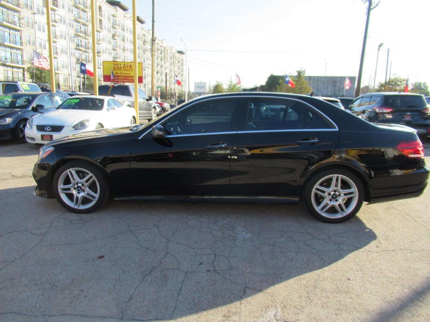 2014 Black /Black Mercedes-Benz E-Class E350 4MATIC Sedan (WDDHF8JB0EA) with an 3.5L V6 DOHC 24V engine, 7-Speed Automatic transmission, located at 1511 North Shepherd Dr., Houston, TX, 77008, (281) 657-1221, 29.798361, -95.412560 - 2014 MERCEDES-BENZ E-CLASS E 350 SPORT 4MATIC VIN: WDDHF8JB0EA815984 W D D H F 8 J B 0 E A 8 1 5 9 8 4 SEDAN 4 DR 3.5L V6 F DOHC 24V GASOLINE ALL WHEEL DRIVE- Photo#27