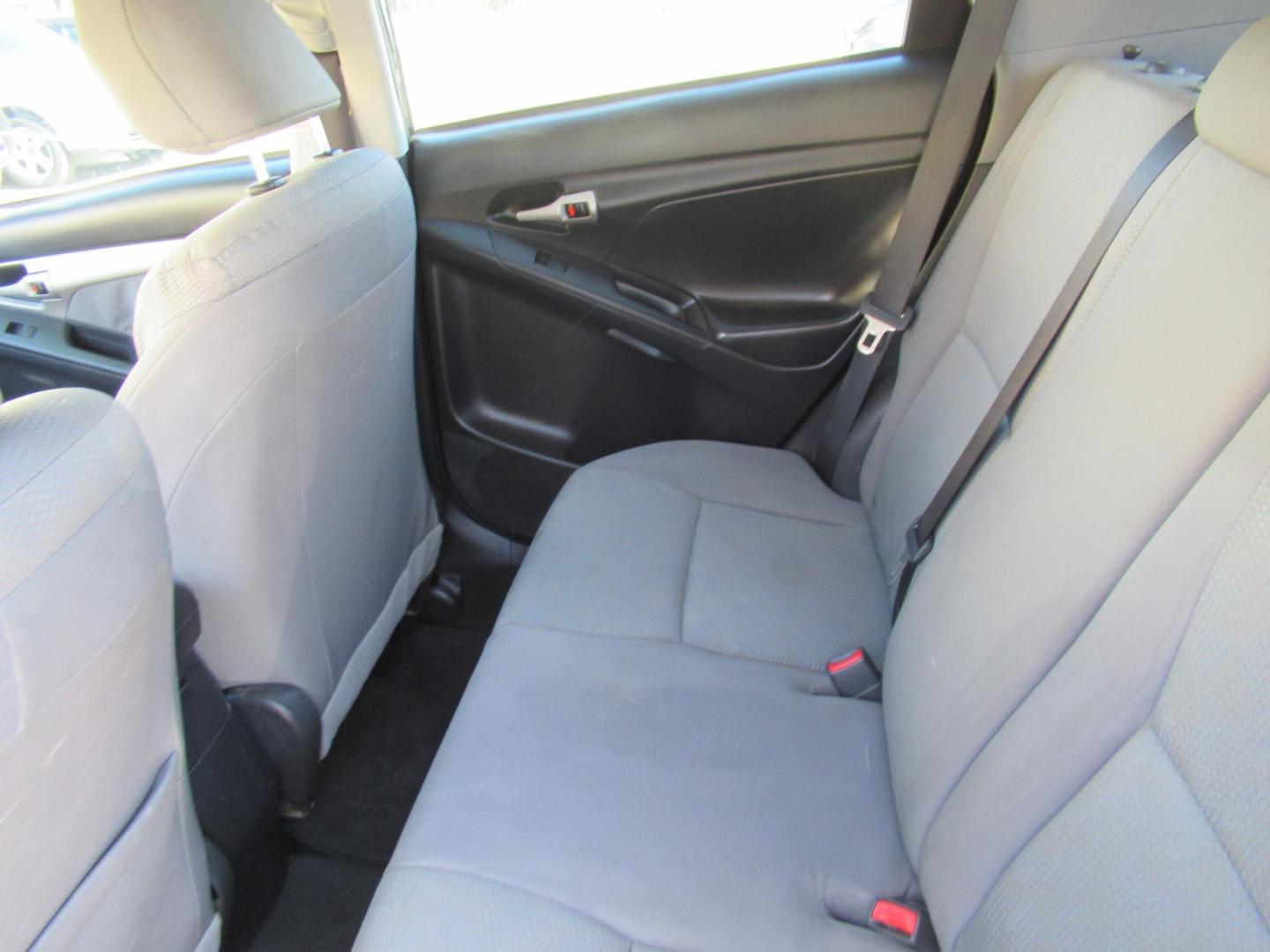 2009 Toyota Matrix Base AT (2T1KU40E99C) with an 1.8L L4 DOHC 16V engine, Automatic Overdrive transmission, located at 1511 North Shepherd Dr., Houston, TX, 77008, (281) 657-1221, 29.798361, -95.412560 - Photo#6