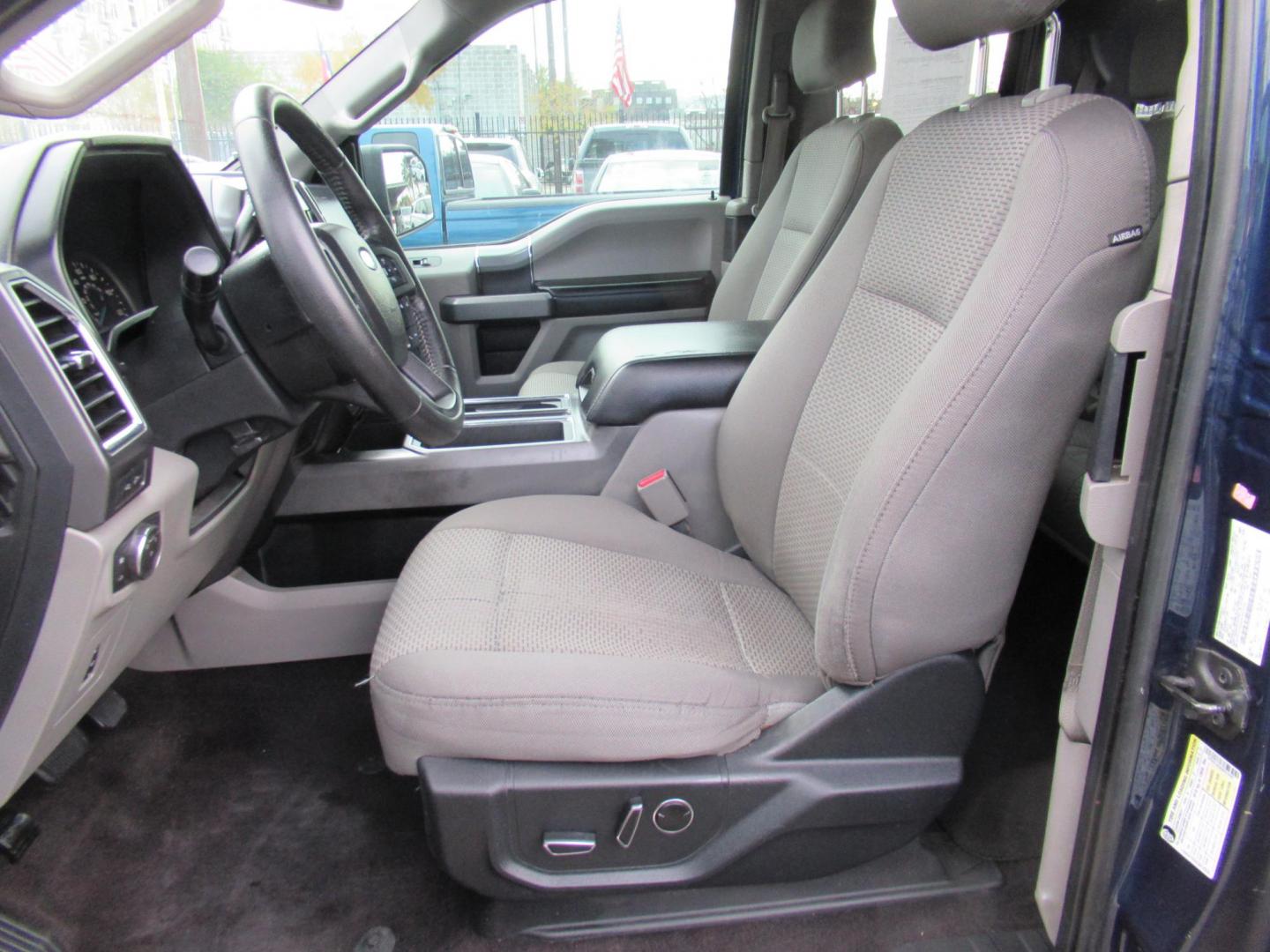 2016 Blue /Gray Ford F-150 Lariat SuperCab 6.5-ft. 4WD (1FTFX1EG8GK) with an 3.5L V6 DOHC 24V engine, 6A transmission, located at 1511 North Shepherd Dr., Houston, TX, 77008, (281) 657-1221, 29.798361, -95.412560 - 2016 FORD F-150 XLT VIN: 1FTFX1EG8GKE23392 1 F T F X 1 E G 8 G K E 2 3 3 9 2 4 DOOR EXTENDED CAB PICKUP 3.5L V6 F DOHC 24V GASOLINE REAR WHEEL DRIVE W/ 4X4 - Photo#13