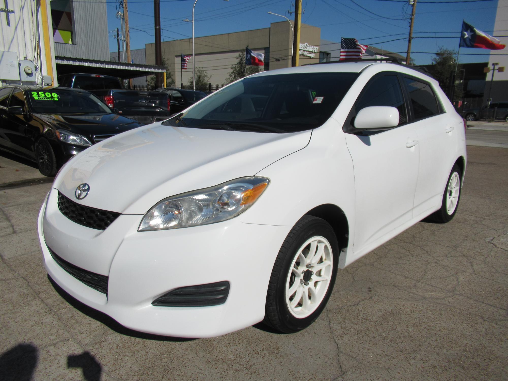 2011 Toyota Matrix  MT