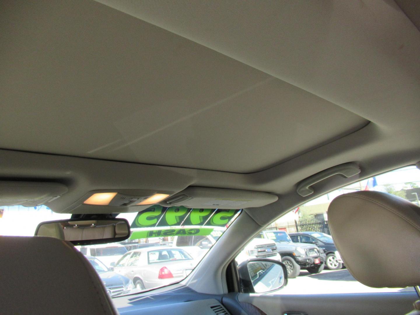 2012 White /Tan Nissan Murano SV (JN8AZ1MU6CW) with an 3.5L V6 DOHC 24V engine, Continuously Variable Transmission transmission, located at 1511 North Shepherd Dr., Houston, TX, 77008, (281) 657-1221, 29.798361, -95.412560 - 2012 NISSAN MURANO LE VIN: JN8AZ1MU6CW110392 J N 8 A Z 1 M U 6 C W 1 1 0 3 9 2 4 DOOR WAGON/SPORT UTILITY 3.5L V6 F DOHC 24V GASOLINE FRONT WHEEL DRIVE - Photo#10