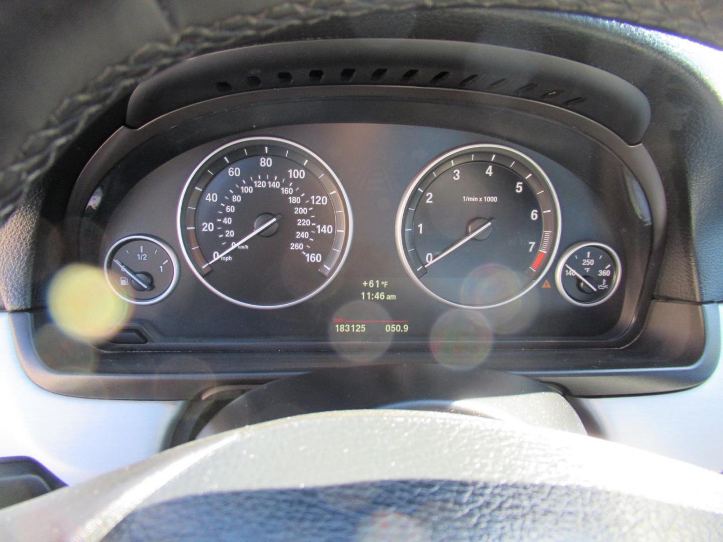 2012 BMW 5-Series 535i (WBAFR7C52CC) with an 3.0L L6 DOHC 24V engine, Automatic transmission, located at 1511 North Shepherd Dr., Houston, TX, 77008, (281) 657-1221, 29.798361, -95.412560 - 2012 BMW 535I VIN: WBAFR7C52CC808804 W B A F R 7 C 5 2 C C 8 0 8 8 0 4 SEDAN 4 DR 3.0L I6 F DOHC 24V GASOLINE REAR WHEEL DRIVE - Photo#4