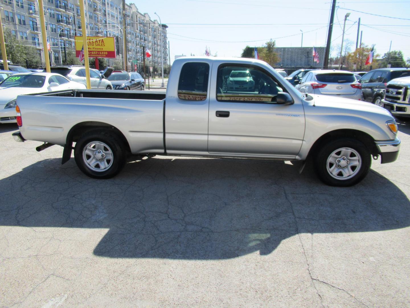2004 Silver /Gray Toyota Tacoma Xtracab 2WD (5TEVL52N64Z) with an 2.4L L4 DOHC 16V engine, Automatic transmission, located at 1511 North Shepherd Dr., Houston, TX, 77008, (281) 657-1221, 29.798361, -95.412560 - 2004 TOYOTA TACOMA VIN: 5TEVL52N64Z448400 5 T E V L 5 2 N 6 4 Z 4 4 8 4 0 0 CLUB CAB PICKUP 2.4L I4 F DOHC 16V GASOLINE REAR WHEEL DRIVE - Photo#20