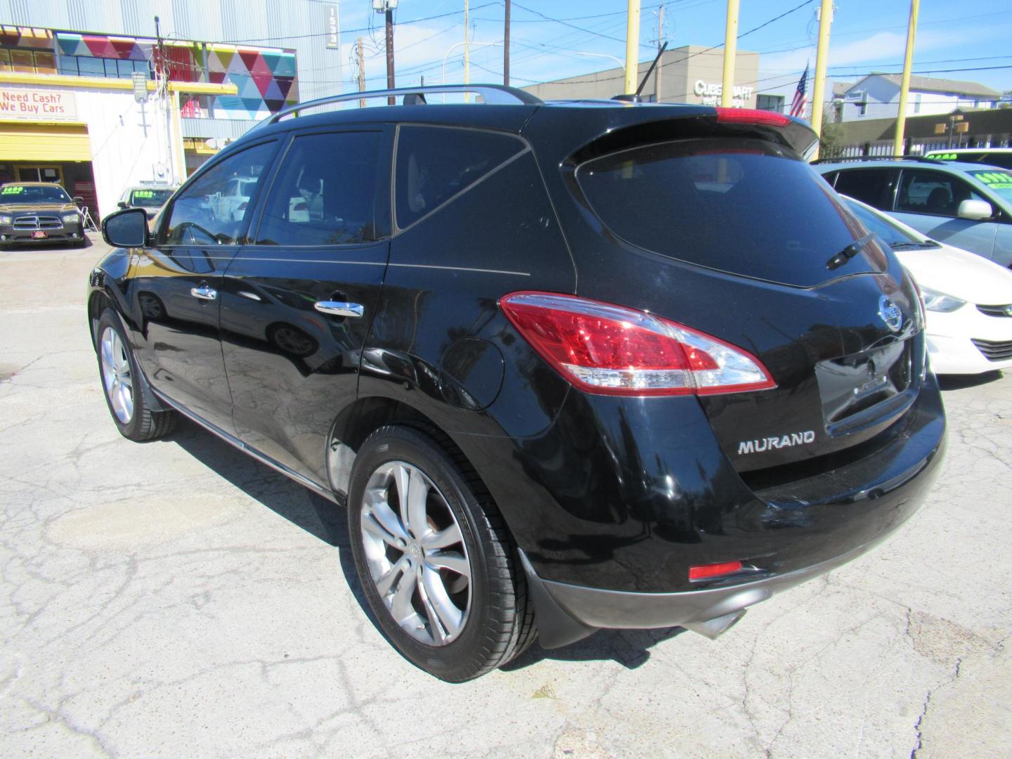 2011 Black /Tan Nissan Murano LE (JN8AZ1MU1BW) with an 3.5L V6 DOHC 24V engine, CVT transmission, located at 1511 North Shepherd Dr., Houston, TX, 77008, (281) 657-1221, 29.798361, -95.412560 - Photo#15